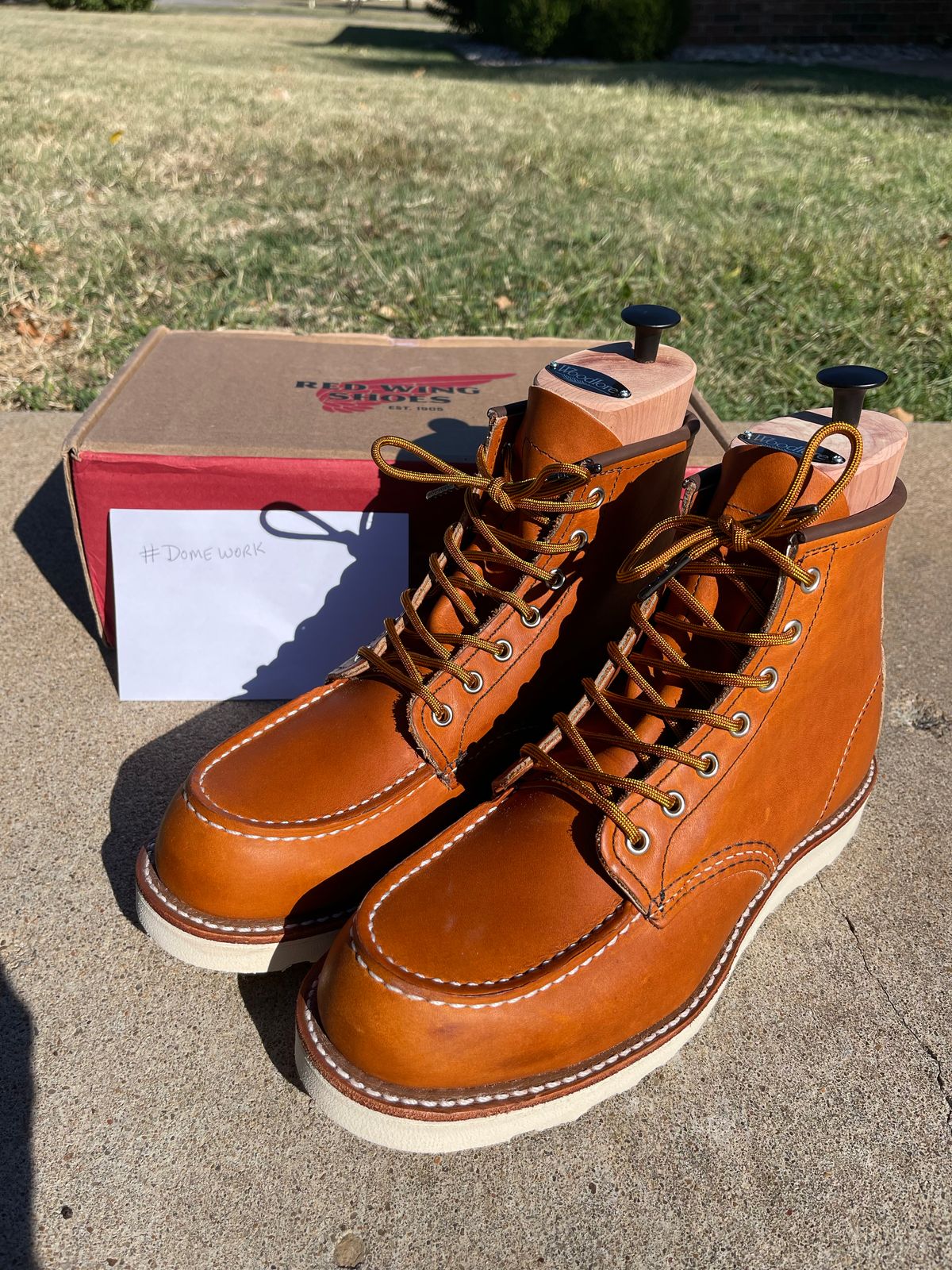 Photo by c.w.hogan on October 1, 2022 of the Red Wing 6-Inch Classic Moc in S.B. Foot Oro Legacy.