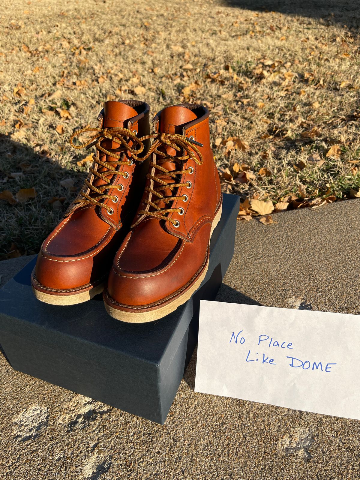 Photo by c.w.hogan on November 1, 2022 of the Red Wing 6-Inch Classic Moc in S.B. Foot Oro Legacy.