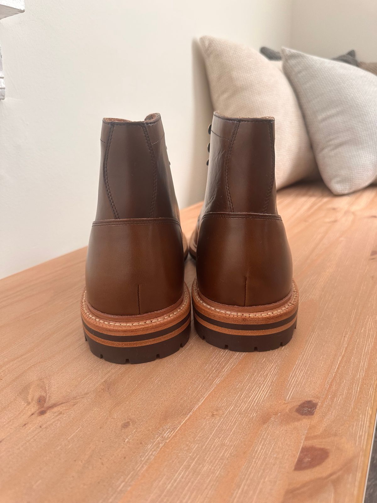 Photo by GeneParmPrivateEye on October 2, 2025 of the Grant Stone Diesel Boot in Horween Dark Olive Chromexcel.
