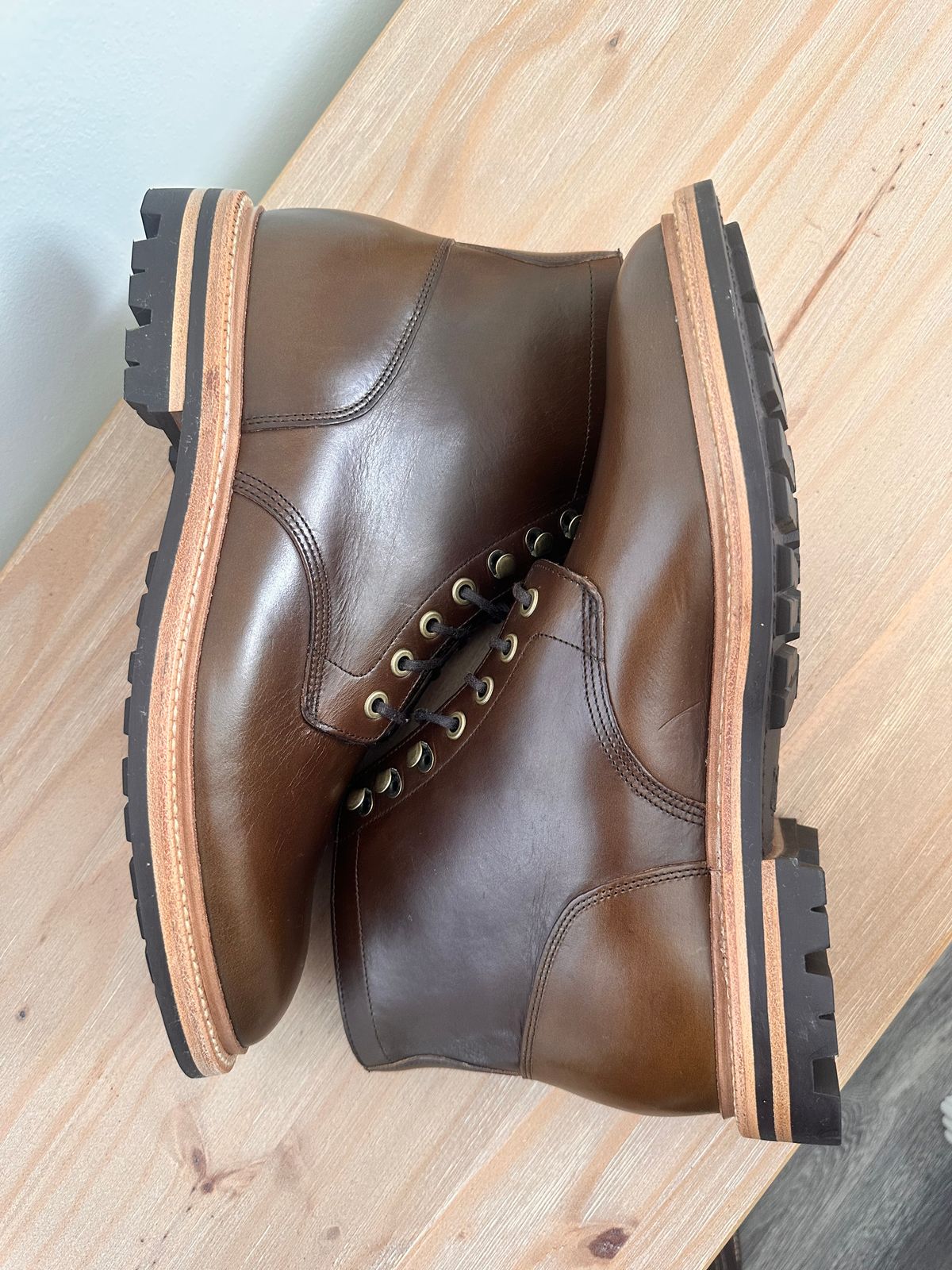 Photo by GeneParmPrivateEye on October 2, 2025 of the Grant Stone Diesel Boot in Horween Dark Olive Chromexcel.