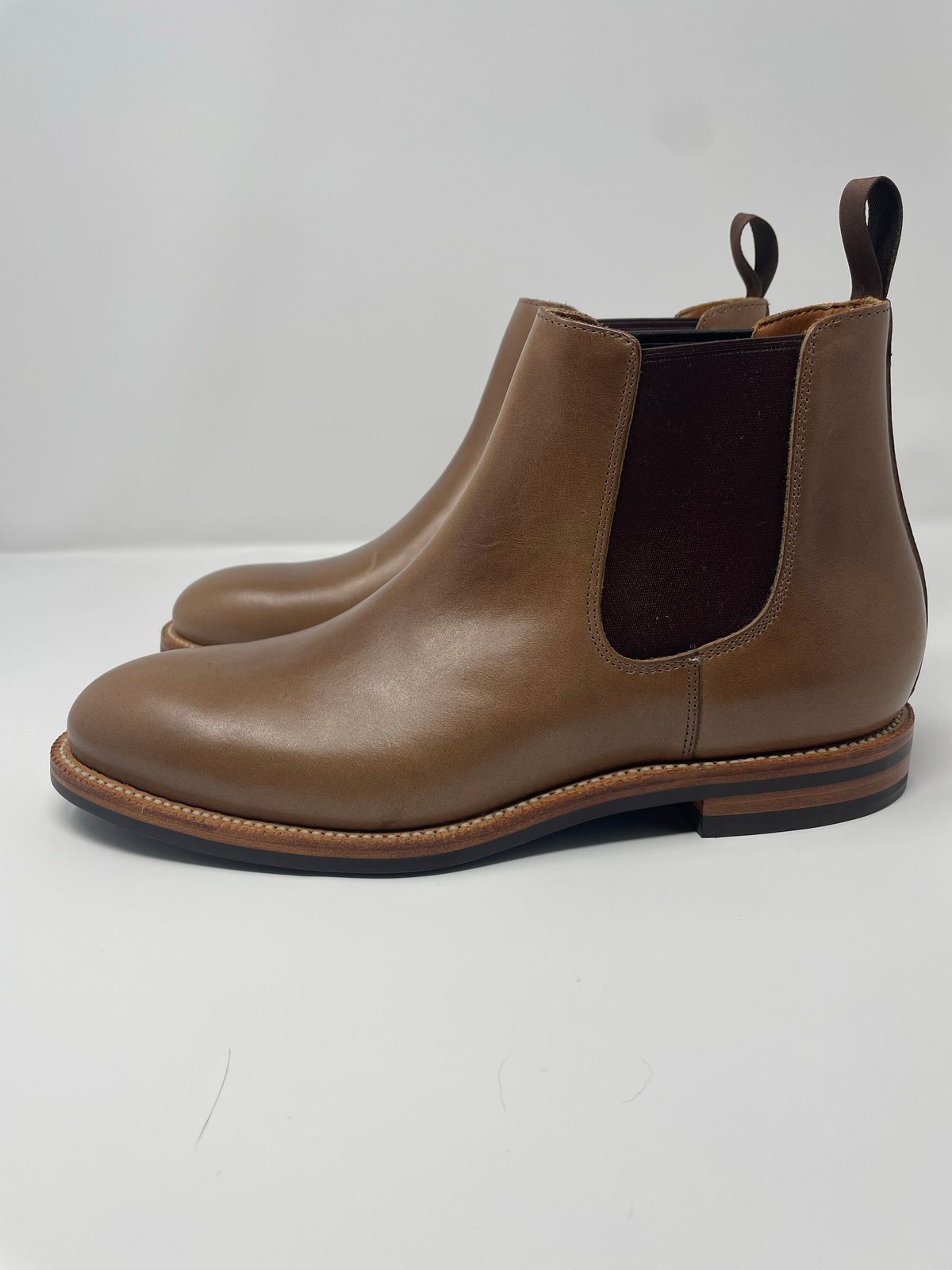Photo by GeneParmPrivateEye on October 1, 2022 of the Grant Stone Chelsea Boot in Horween Natural Chromexcel.