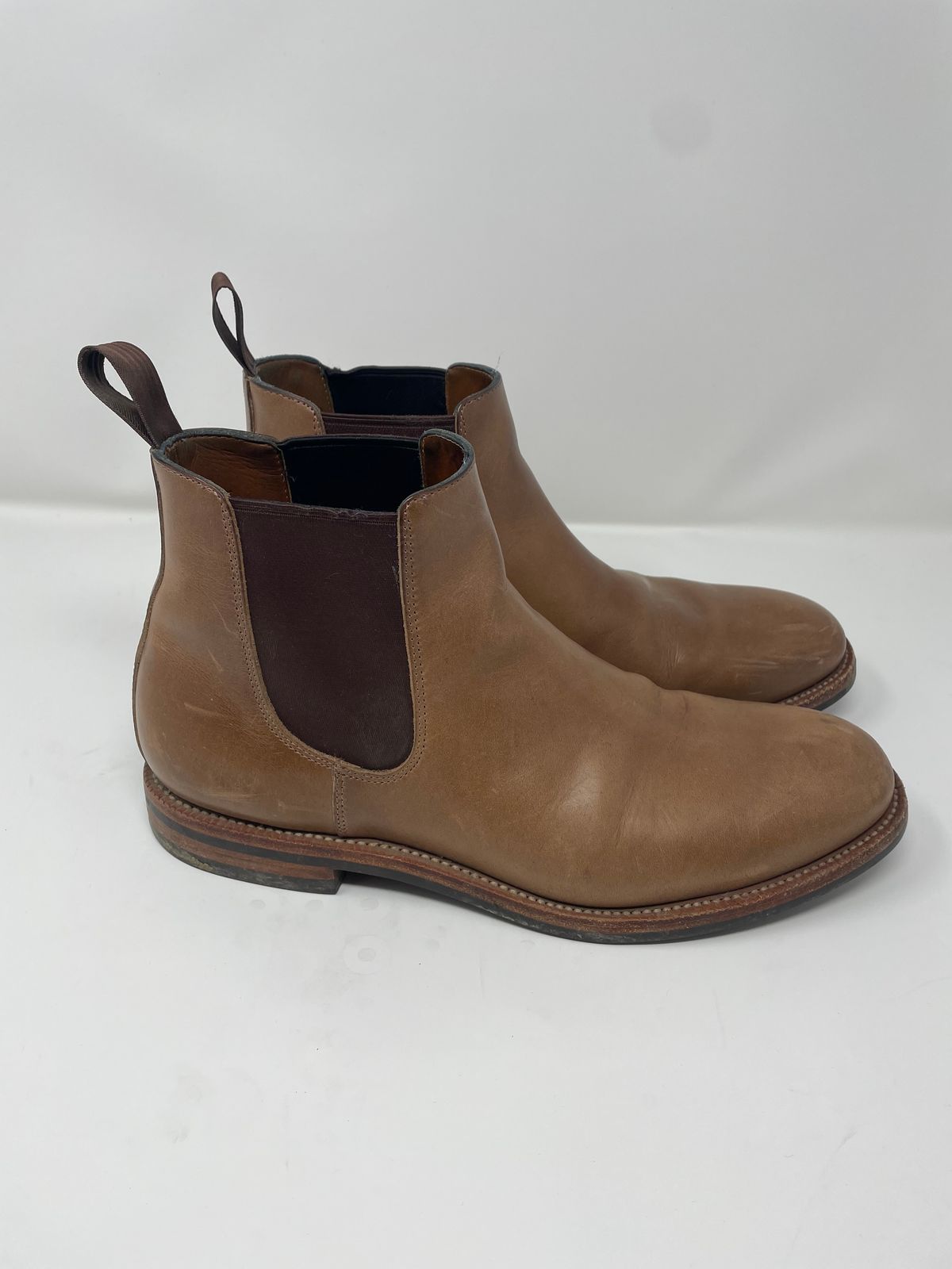 Photo by GeneParmPrivateEye on December 6, 2022 of the Grant Stone Chelsea Boot in Horween Natural Chromexcel.
