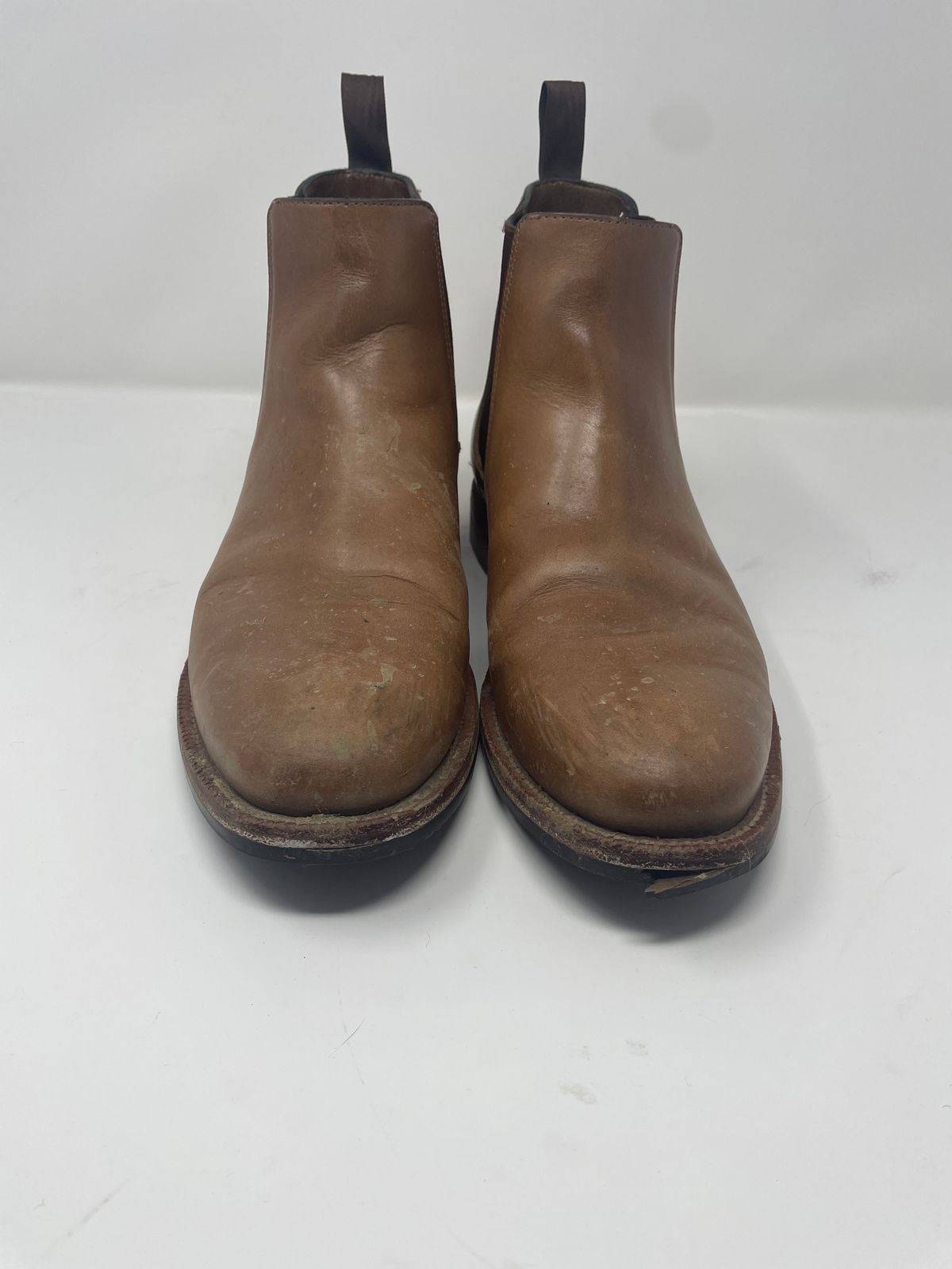 Photo by GeneParmPrivateEye on January 5, 2023 of the Grant Stone Chelsea Boot in Horween Natural Chromexcel.