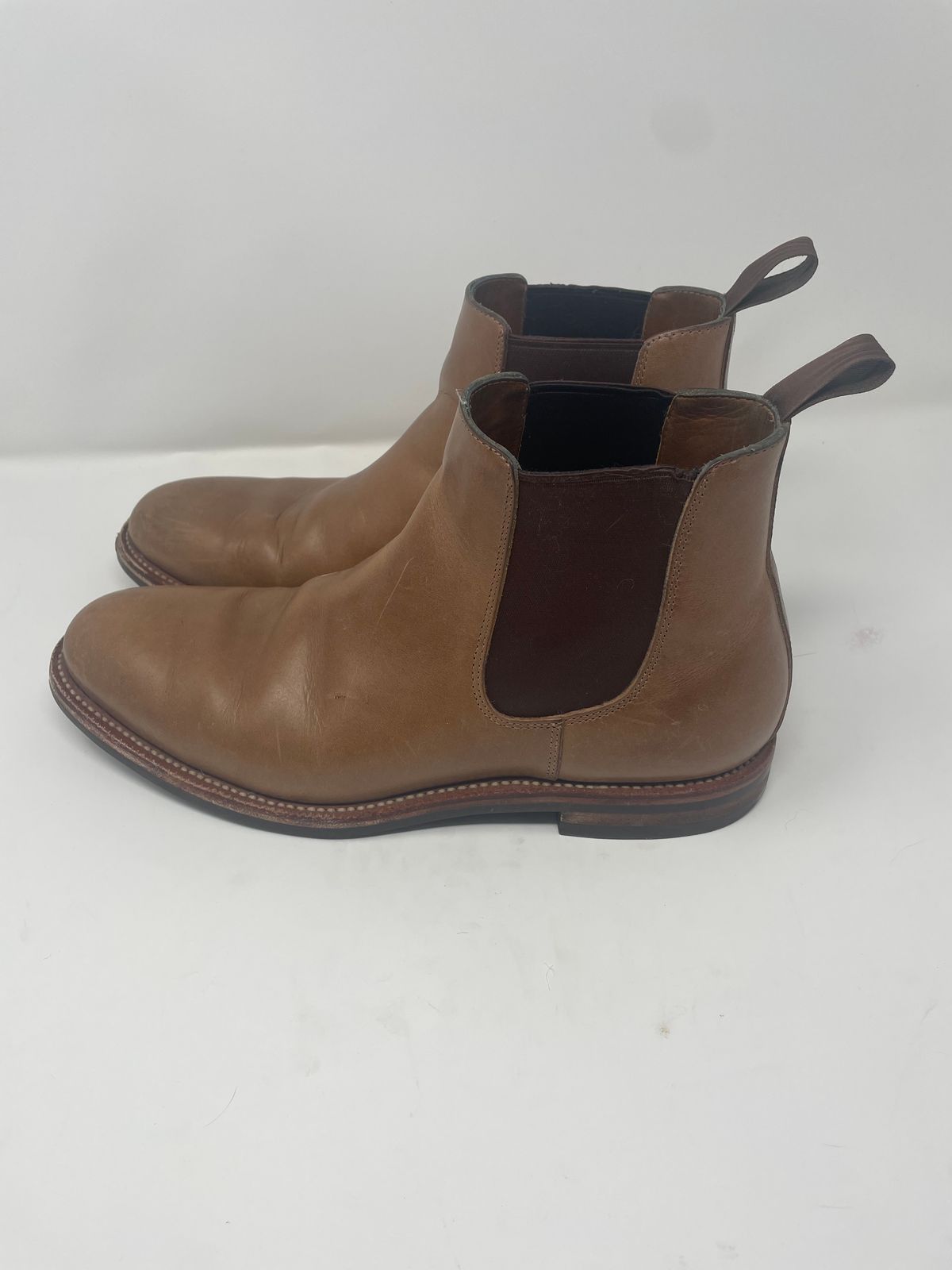 Photo by GeneParmPrivateEye on February 3, 2023 of the Grant Stone Chelsea Boot in Horween Natural Chromexcel.