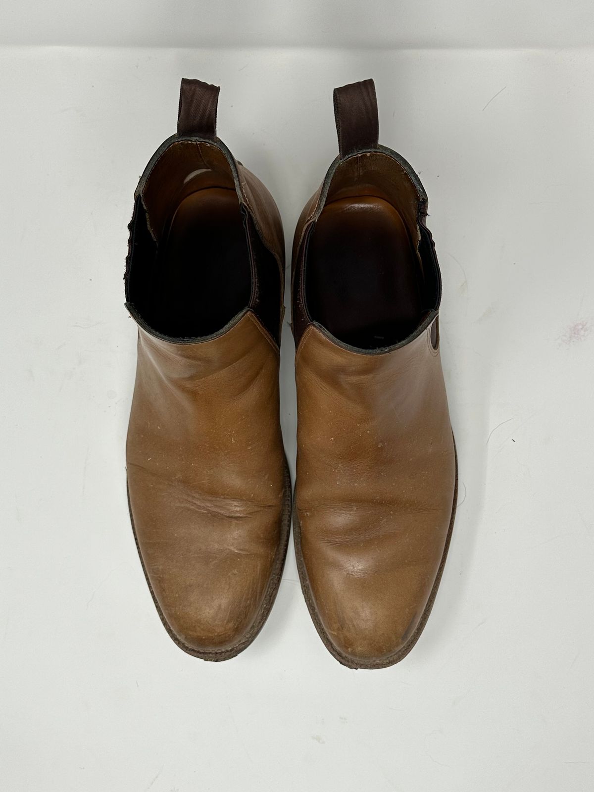 Photo by GeneParmPrivateEye on April 5, 2023 of the Grant Stone Chelsea Boot in Horween Natural Chromexcel.