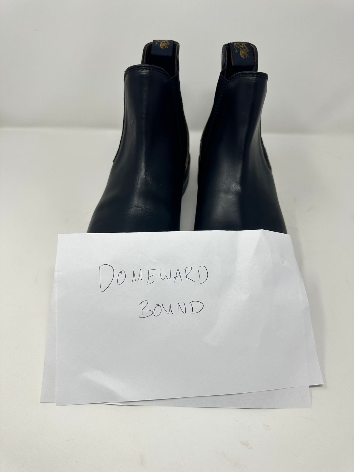 Photo by GeneParmPrivateEye on October 1, 2023 of the John Lofgren Chelsea Boots in Horween Black Chromexcel.