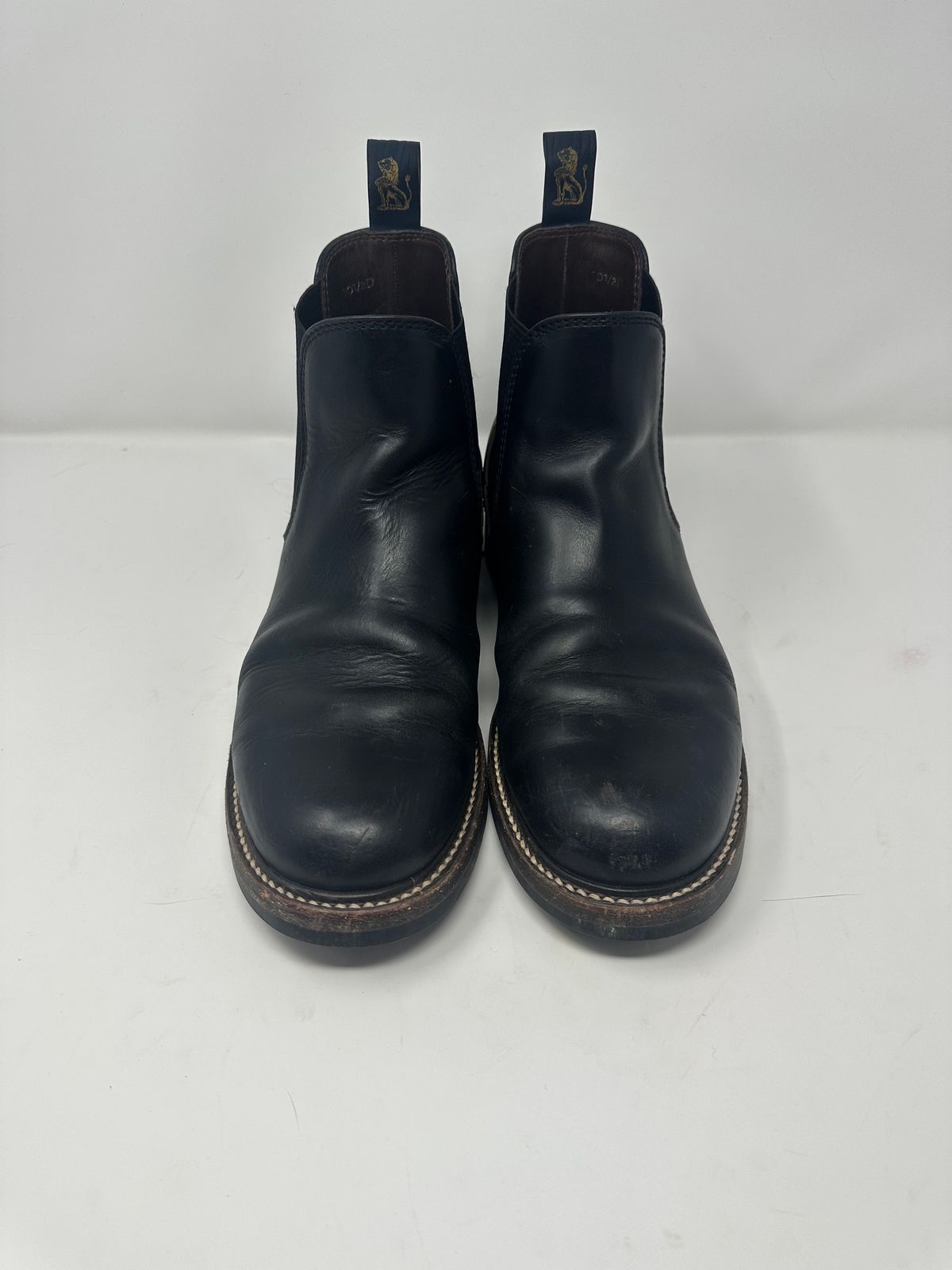 Photo by GeneParmPrivateEye on November 5, 2023 of the John Lofgren Chelsea Boots in Horween Black Chromexcel.