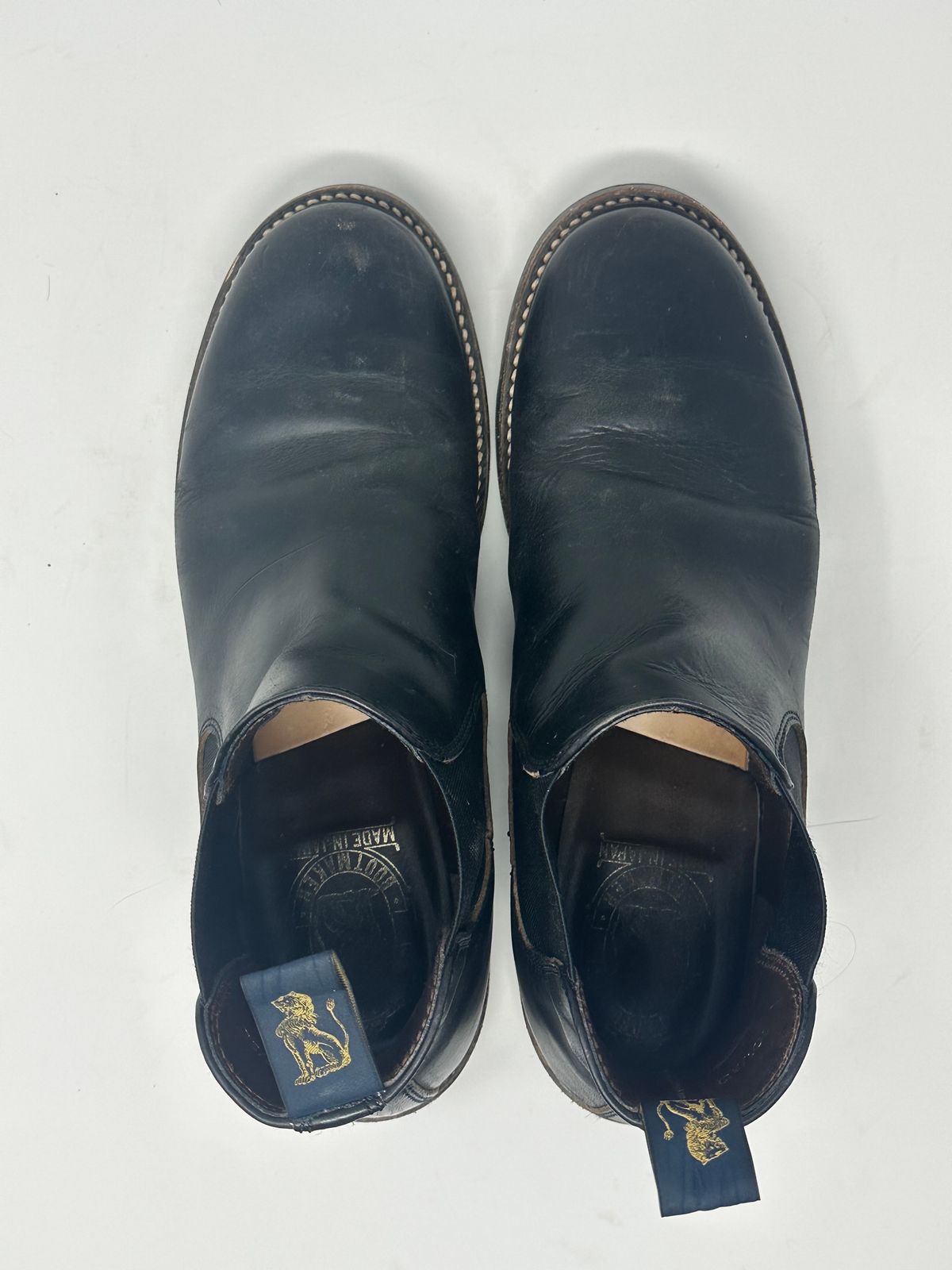 Photo by GeneParmPrivateEye on November 5, 2023 of the John Lofgren Chelsea Boots in Horween Black Chromexcel.