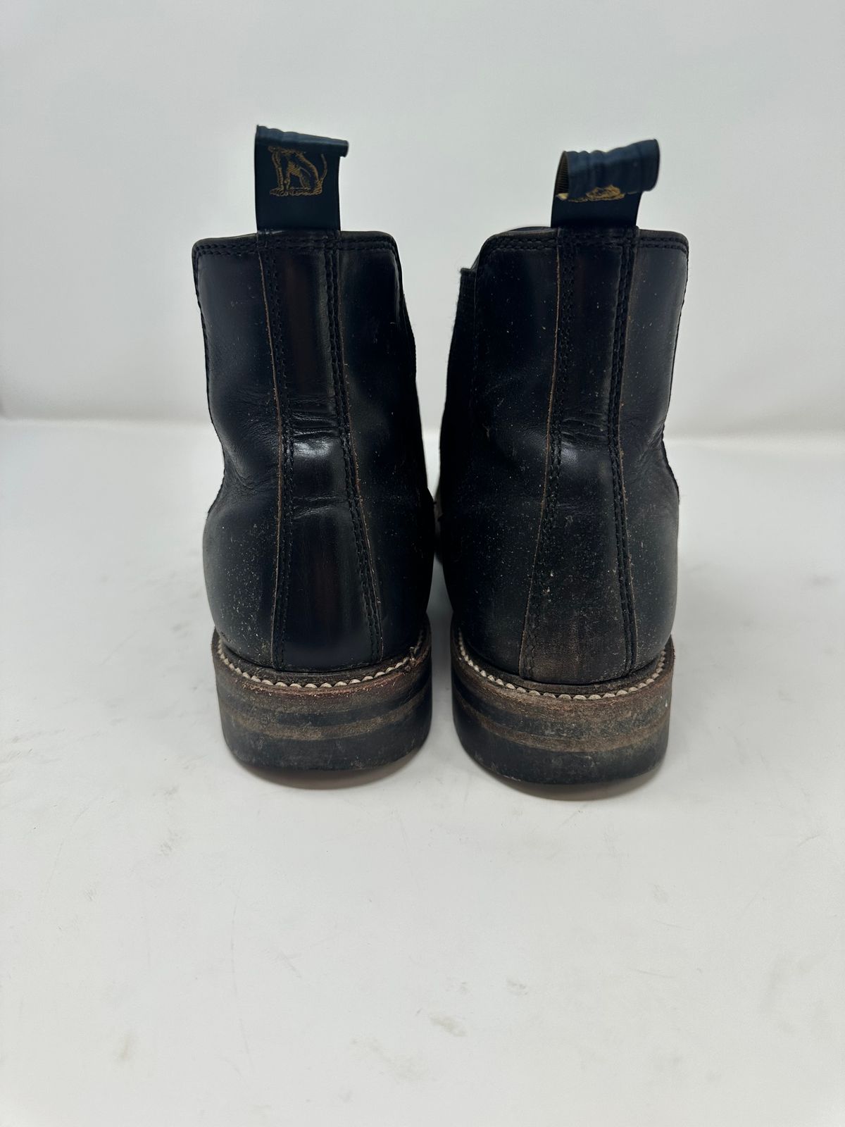 Photo by GeneParmPrivateEye on January 4, 2024 of the John Lofgren Chelsea Boots in Horween Black Chromexcel.