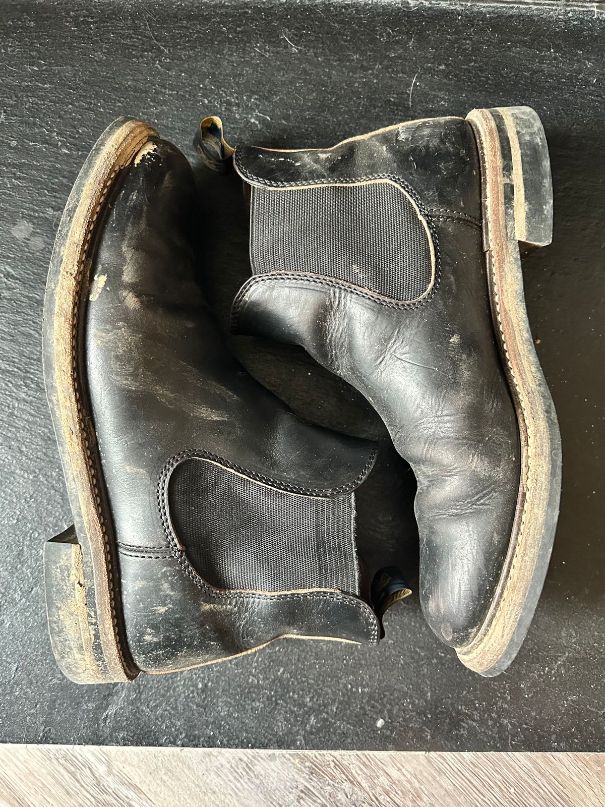 Photo by GeneParmPrivateEye on February 5, 2024 of the John Lofgren Chelsea Boots in Horween Black Chromexcel.