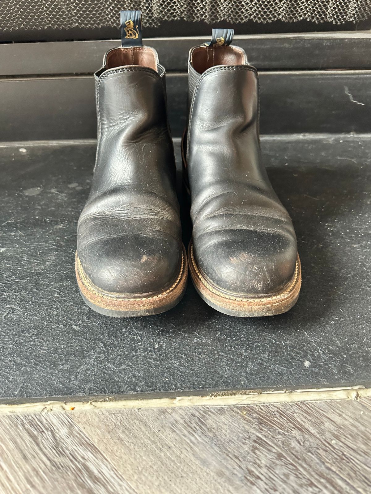Photo by GeneParmPrivateEye on March 5, 2024 of the John Lofgren Chelsea Boots in Horween Black Chromexcel.