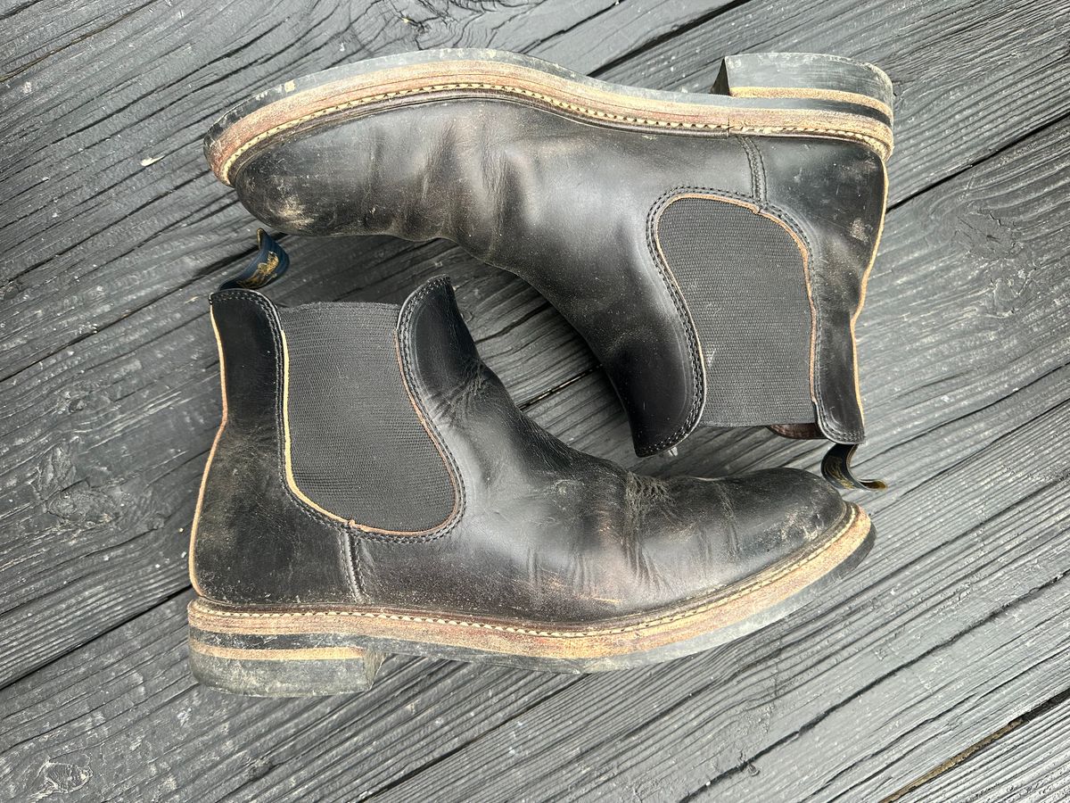 Photo by GeneParmPrivateEye on April 1, 2024 of the John Lofgren Chelsea Boots in Horween Black Chromexcel.