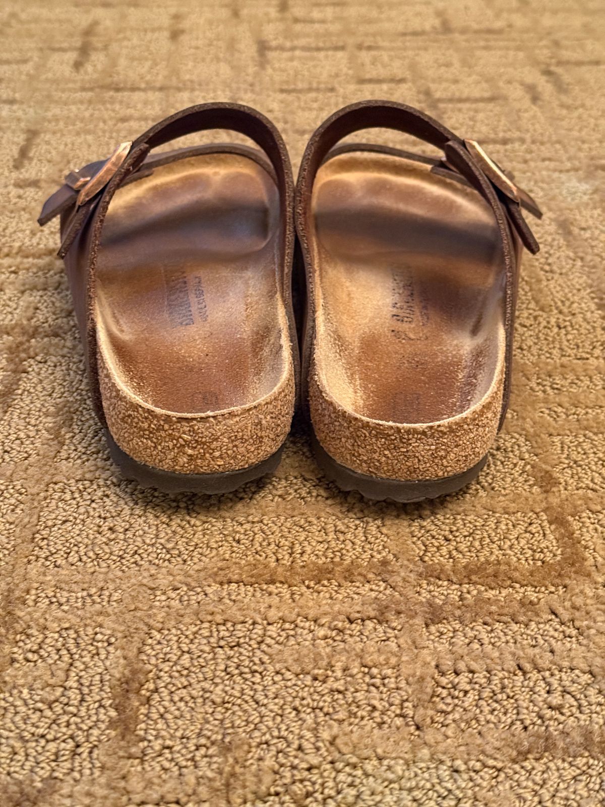 Photo by flyingdutchess on October 6, 2025 of the Birkenstock Arizona in Habana Oiled Leather.