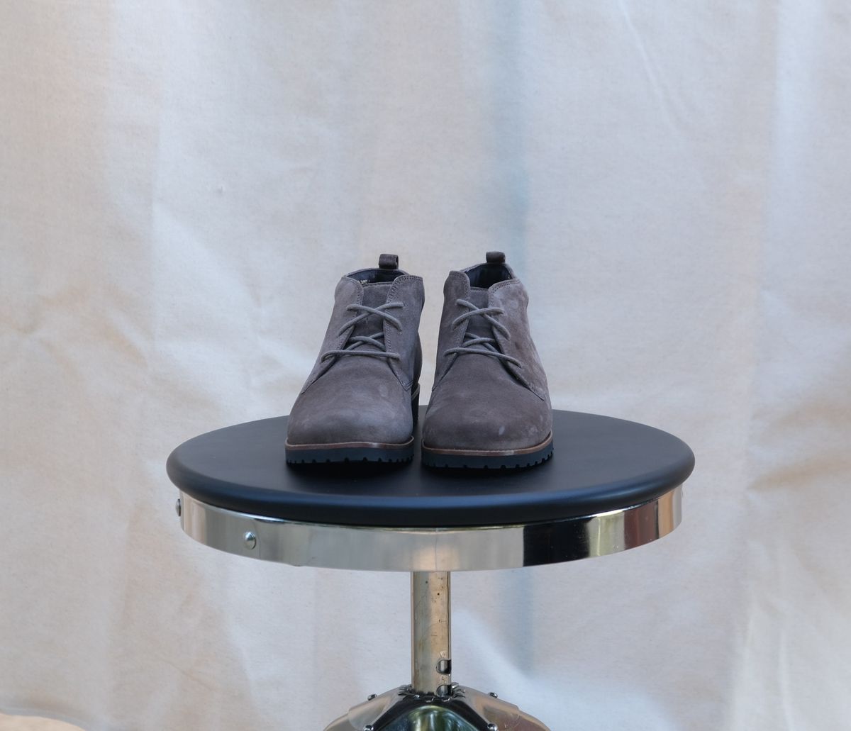 Photo by flyingdutchess on October 4, 2024 of the Ganter Chukka in C.F. Stead Snuff Janus Calf Suede.