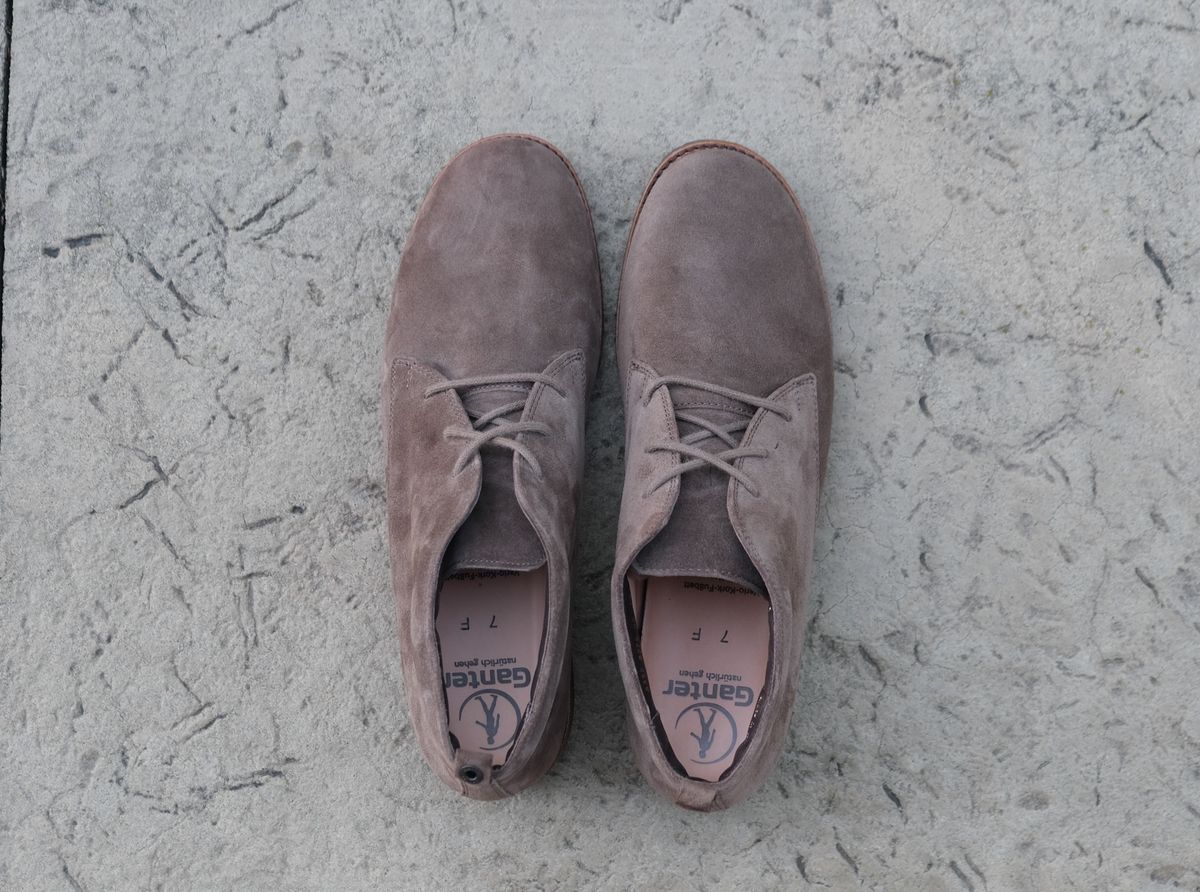 Photo by flyingdutchess on October 4, 2024 of the Ganter Chukka in C.F. Stead Snuff Janus Calf Suede.