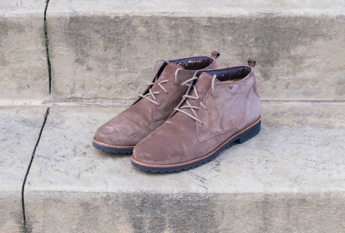 Photo by flyingdutchess on December 1, 2024 of the Ganter Chukka in C.F. Stead Snuff Janus Calf Suede.