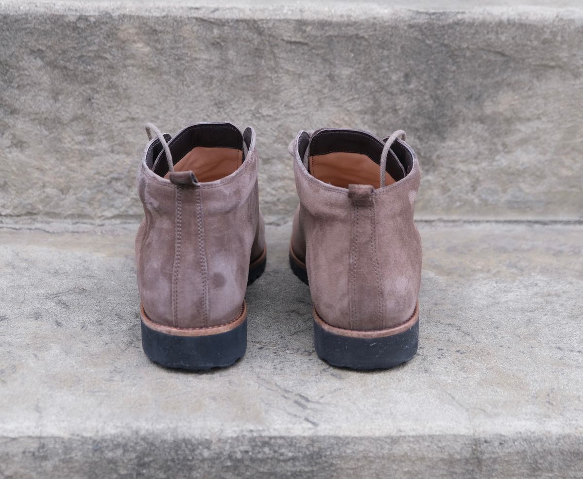 Photo by flyingdutchess on January 2, 2025 of the Ganter Chukka in C.F. Stead Snuff Janus Calf Suede.