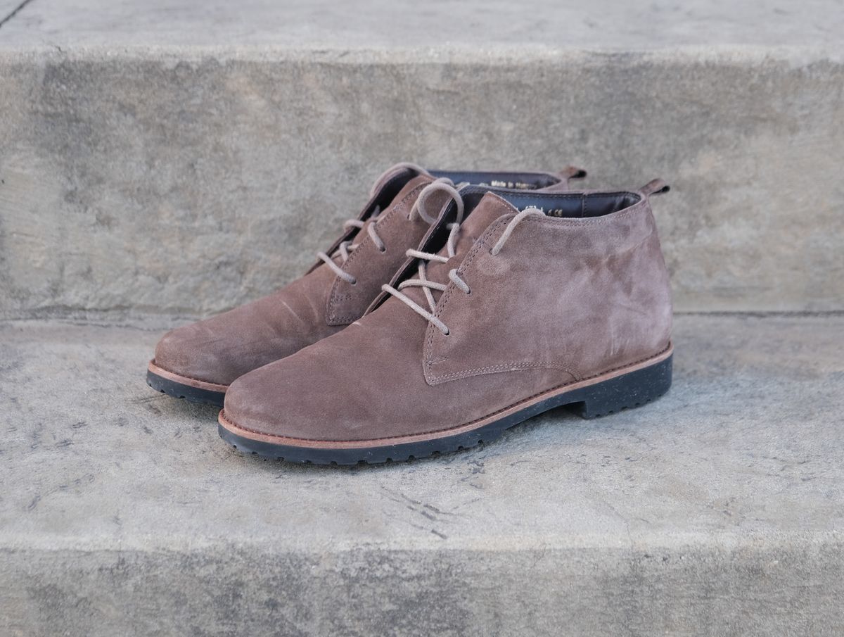 Photo by flyingdutchess on February 27, 2025 of the Ganter Chukka in C.F. Stead Snuff Janus Calf Suede.