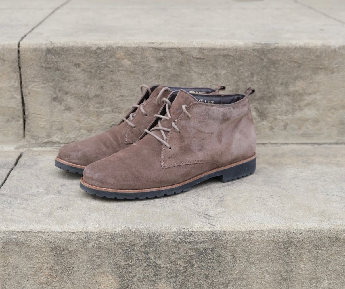 Photo by flyingdutchess on March 28, 2025 of the Ganter Chukka in C.F. Stead Snuff Janus Calf Suede.