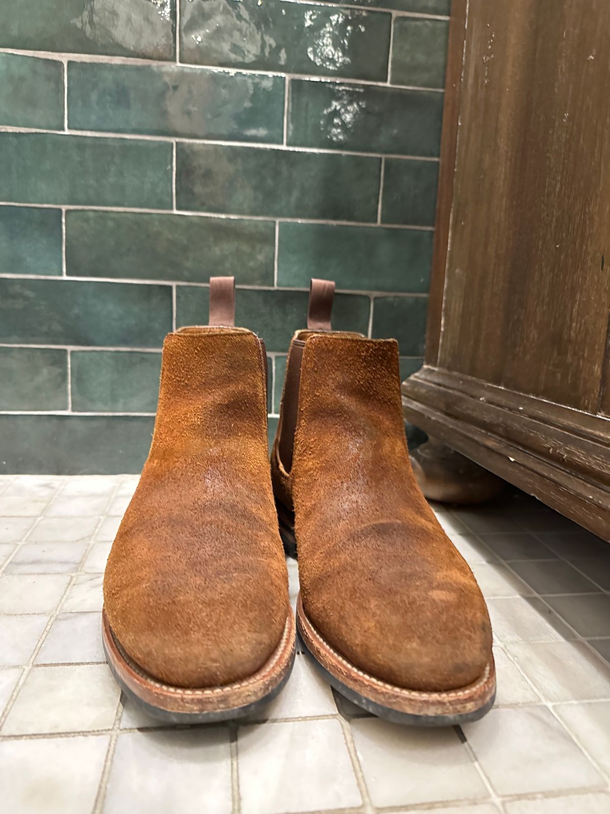 Photo by rbayon on January 6, 2024 of the Grant Stone Chelsea Boot in C.F. Stead Dark Oak Roughout.