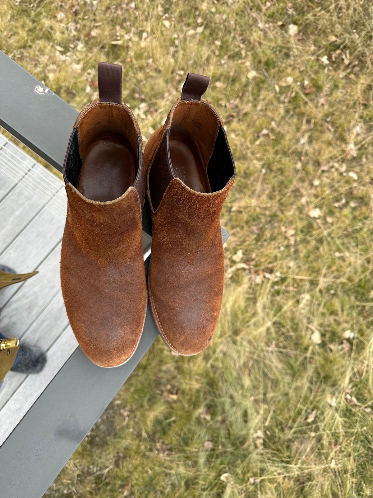 Photo by rbayon on December 5, 2023 of the Grant Stone Chelsea Boot in C.F. Stead Dark Oak Roughout.