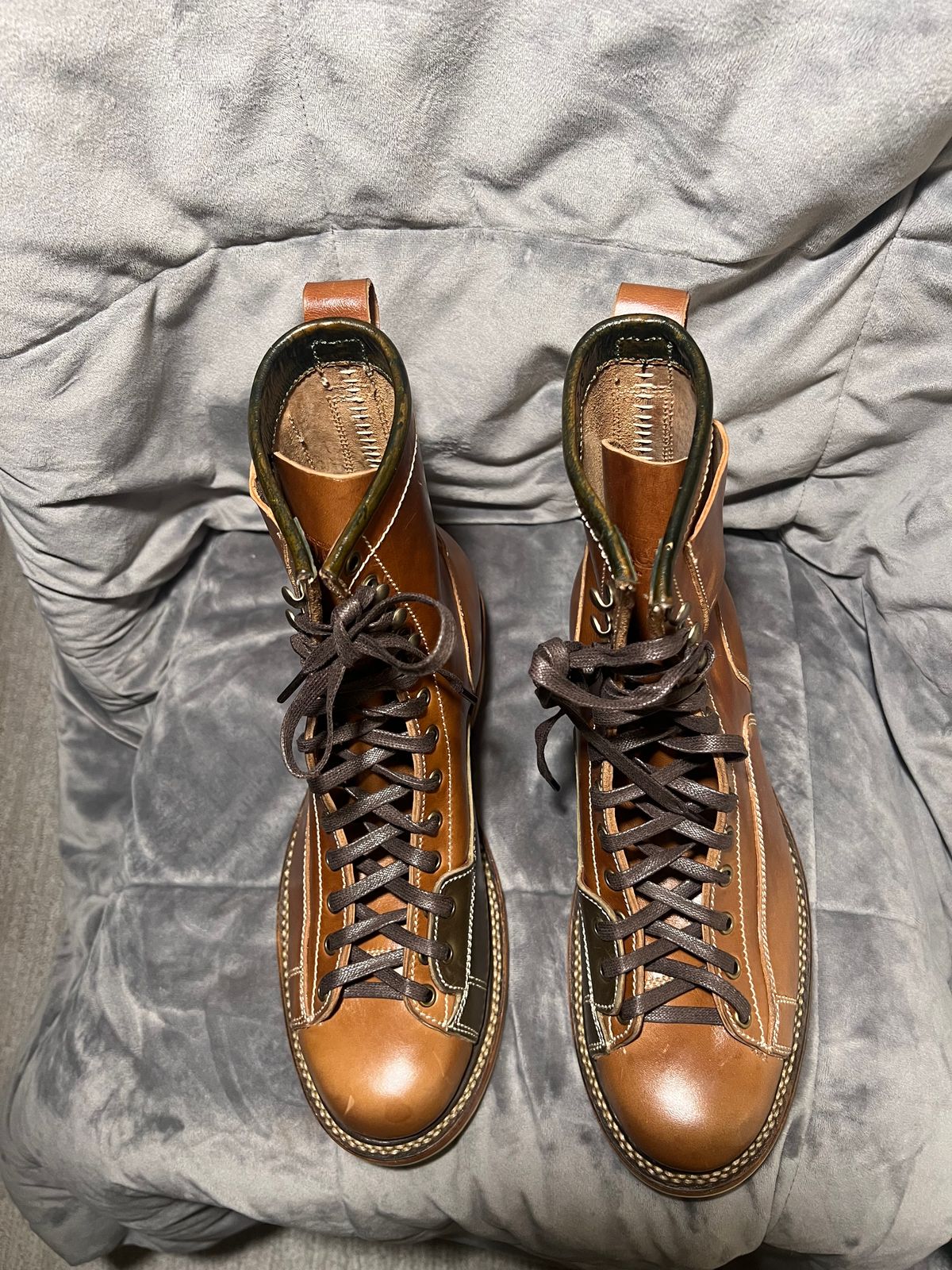 Photo by AlManuel on October 1, 2025 of the Willie's Handmade Boots Pioneer Lace To Toe in Maryam Toscanello TPR Horsebutt.