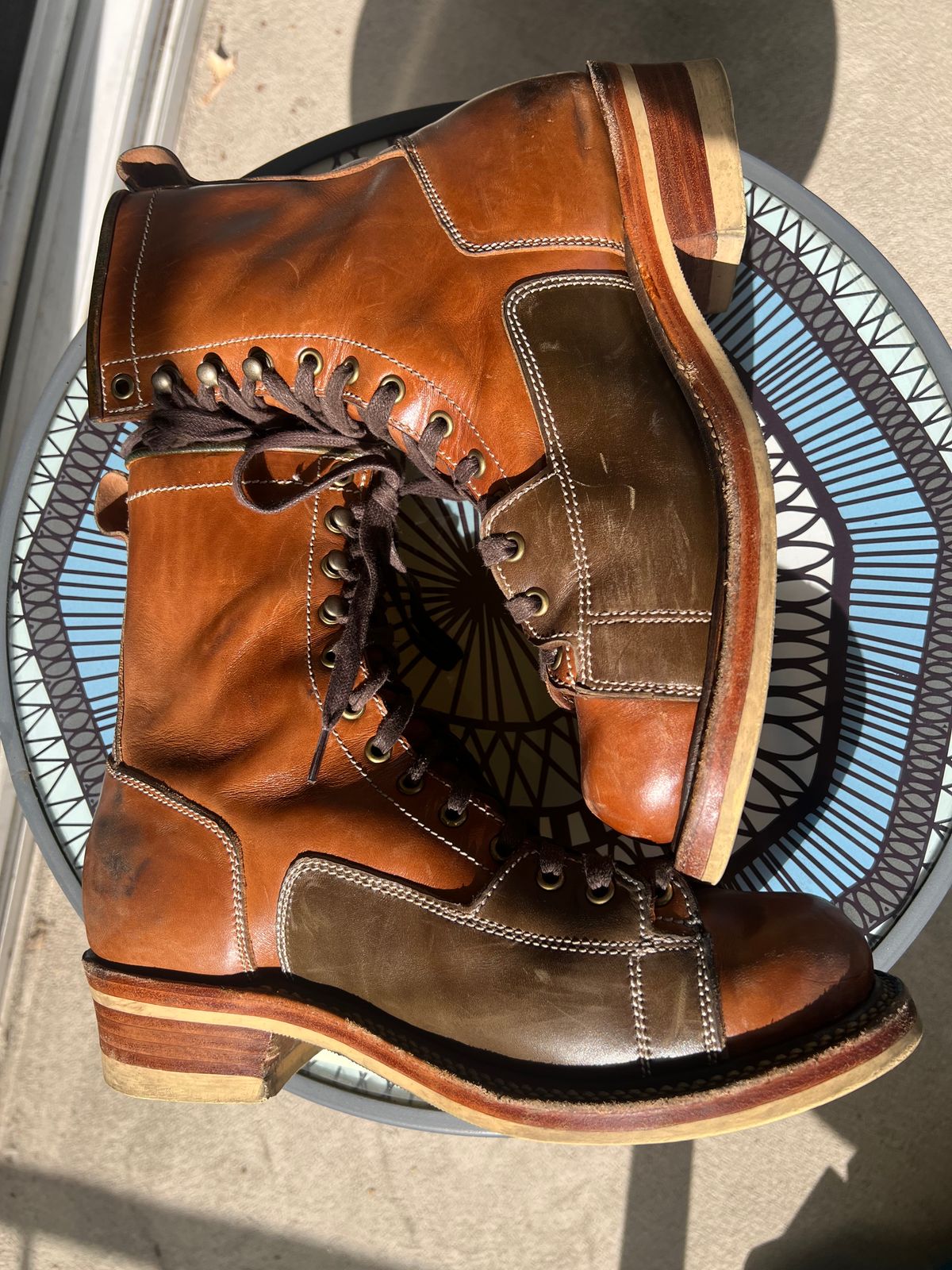 Photo by AlManuel on November 2, 2025 of the Willie's Handmade Boots Pioneer Lace To Toe in Maryam Toscanello TPR Horsebutt.