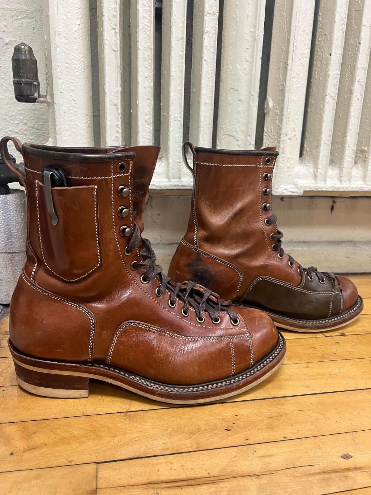 Photo by AlManuel on December 3, 2025 of the Willie's Handmade Boots Pioneer Lace To Toe in Maryam Toscanello TPR Horsebutt.