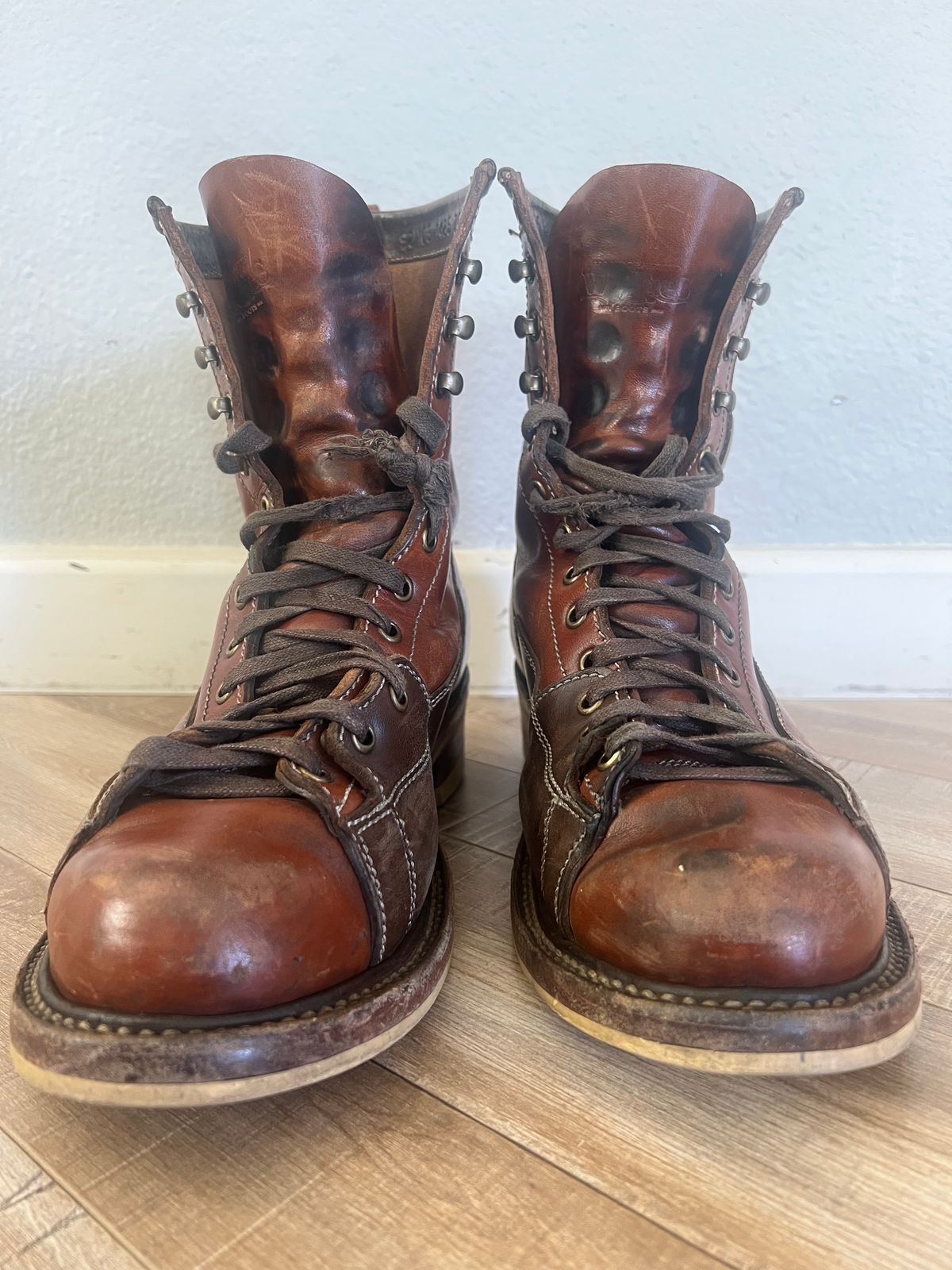 Photo by AlManuel on March 1, 2026 of the Willie's Handmade Boots Pioneer Lace To Toe in Maryam Toscanello TPR Horsebutt.