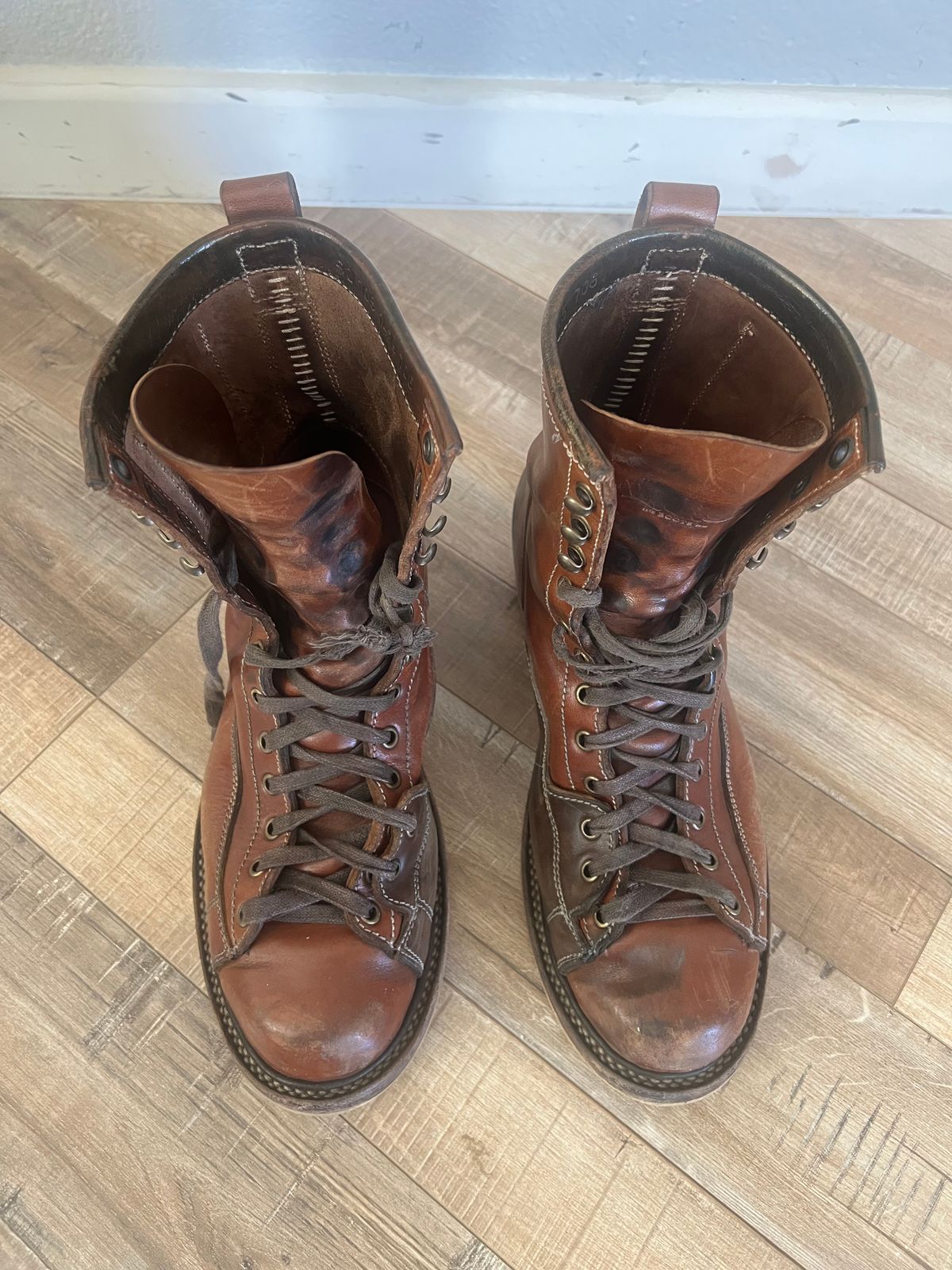 Photo by AlManuel on March 1, 2026 of the Willie's Handmade Boots Pioneer Lace To Toe in Maryam Toscanello TPR Horsebutt.