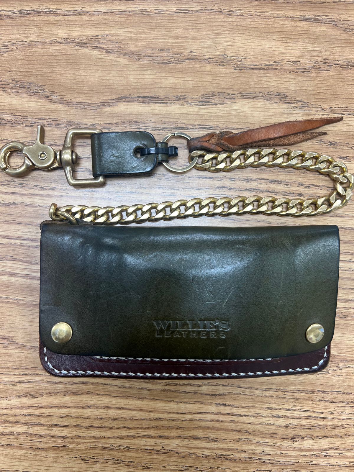 Photo by AlManuel on December 3, 2025 of the Willie's Handmade Boots Biker Wallet in Badalassi Carlo Oliva Minerva.