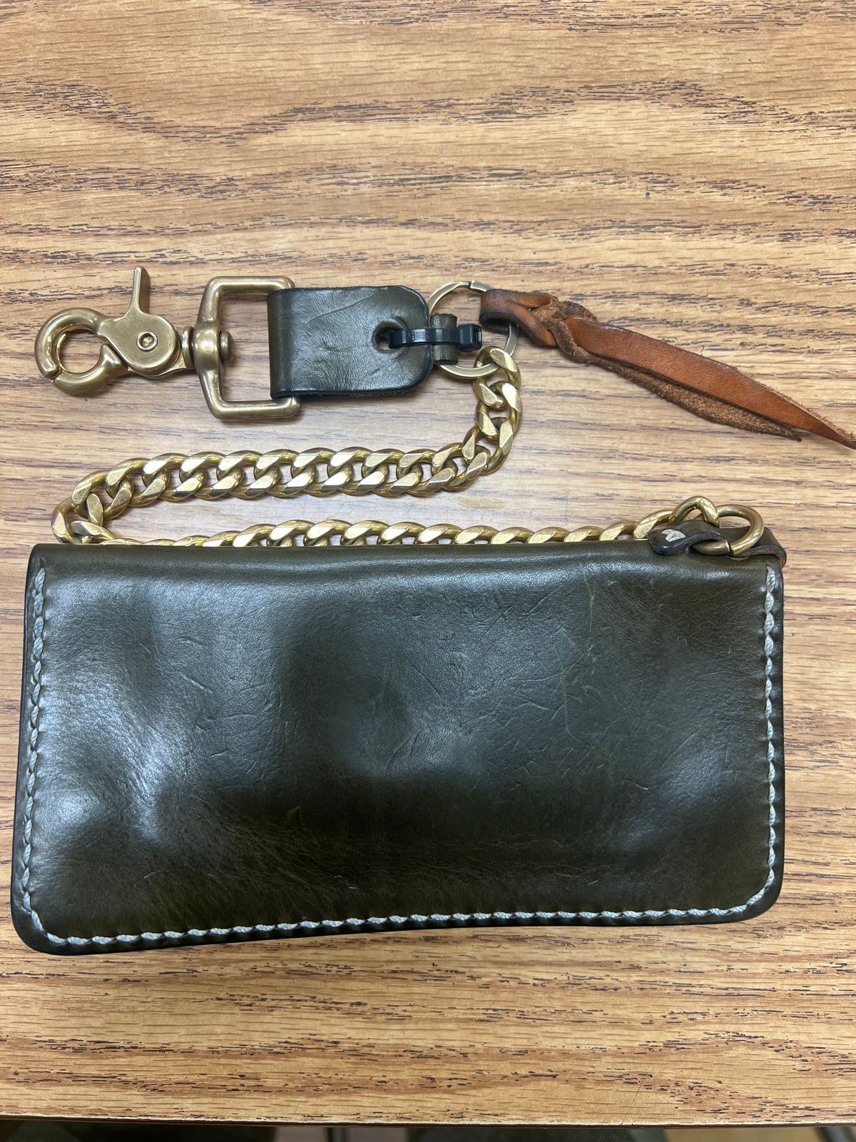 Photo by AlManuel on December 3, 2025 of the Willie's Handmade Boots Biker Wallet in Badalassi Carlo Oliva Minerva.