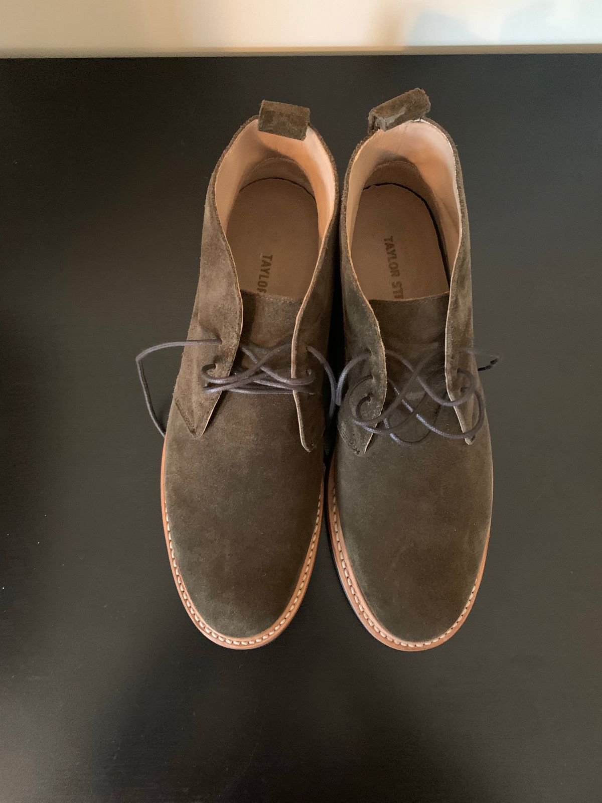 Photo by natjow on October 1, 2022 of the Taylor Stitch Unlisted Model in Olive Suede.