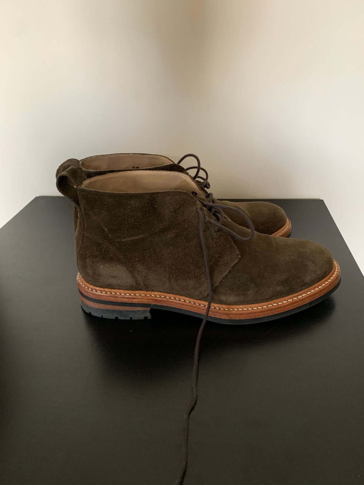 Photo by natjow on November 5, 2022 of the Taylor Stitch Unlisted Model in Olive Suede.