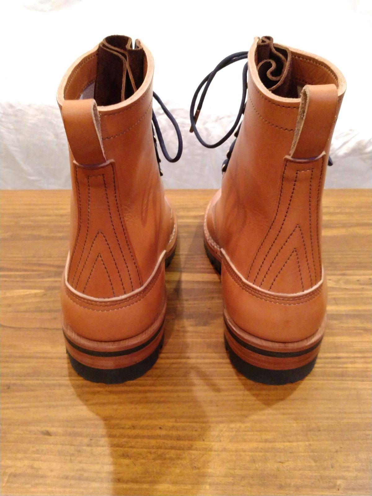 Photo by Augustus on October 1, 2023 of the Nicks DomePro in Wickett & Craig Tan English Bridle.