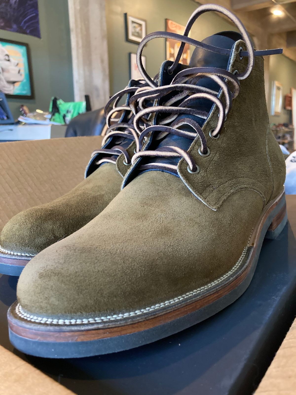 Photo by WaxDaddy on July 12, 2022 of the Viberg Service Boot in Horween Mushroom Chamois Roughout.