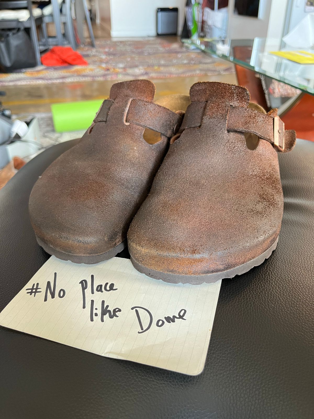 Photo by WaxDaddy on November 3, 2022 of the Birkenstock Boston in Mink Suede.