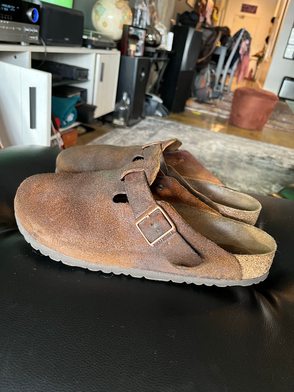 Photo by WaxDaddy on December 4, 2022 of the Birkenstock Boston in Mink Suede.