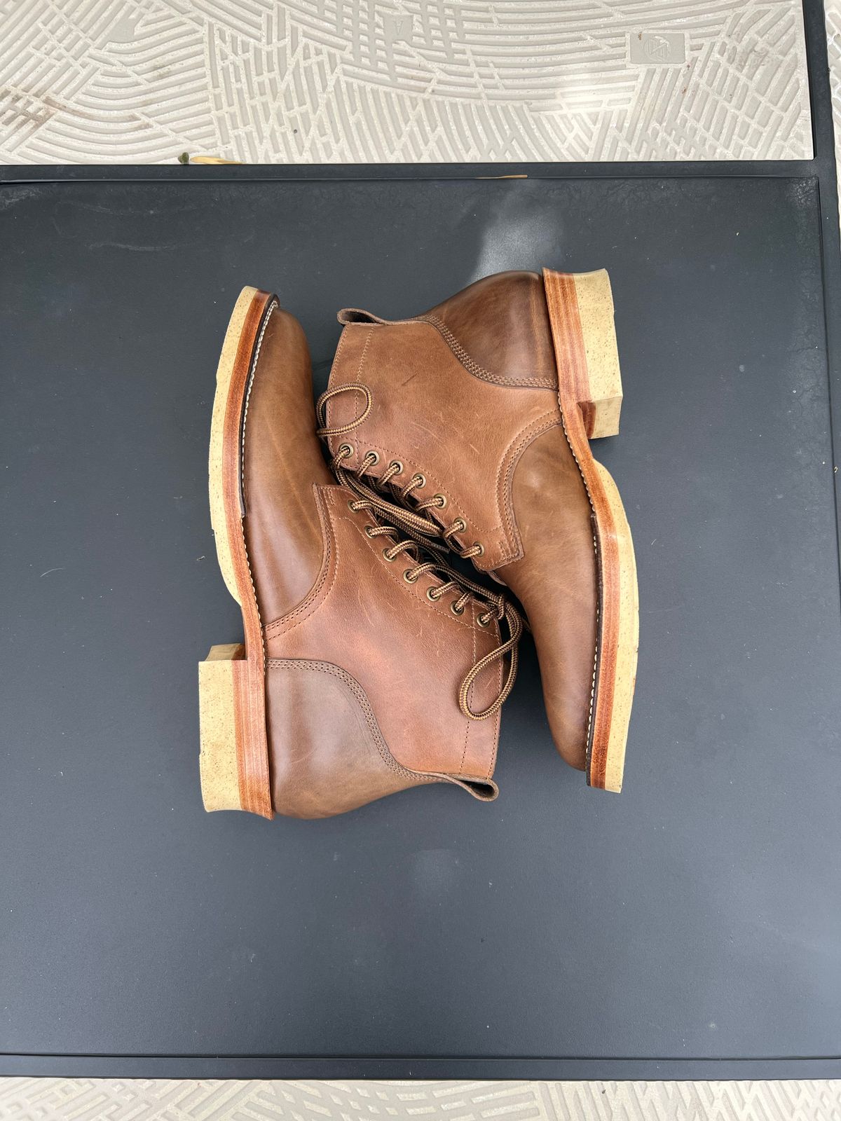Photo by Rivera on October 1, 2022 of the Monroe Unlisted Model in Horween Natural Chromexcel.