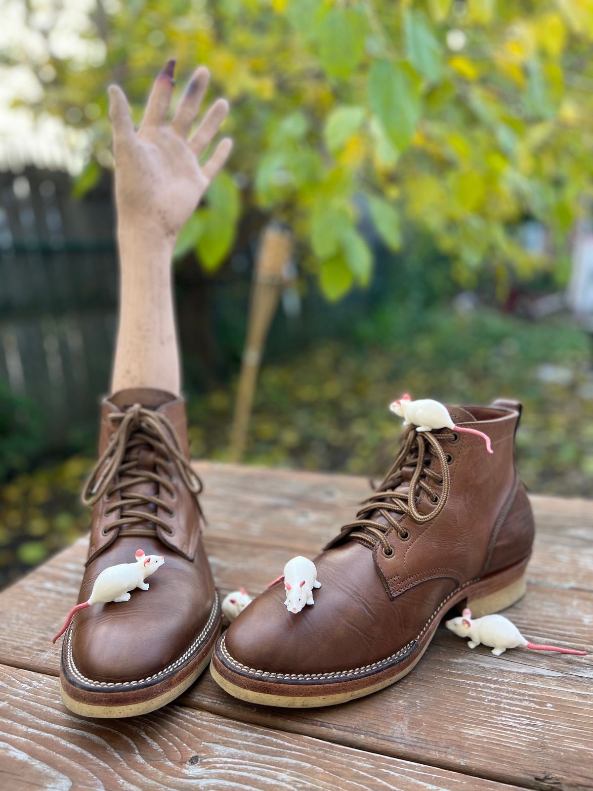 Photo by Rivera on November 4, 2022 of the Monroe Unlisted Model in Horween Natural Chromexcel.