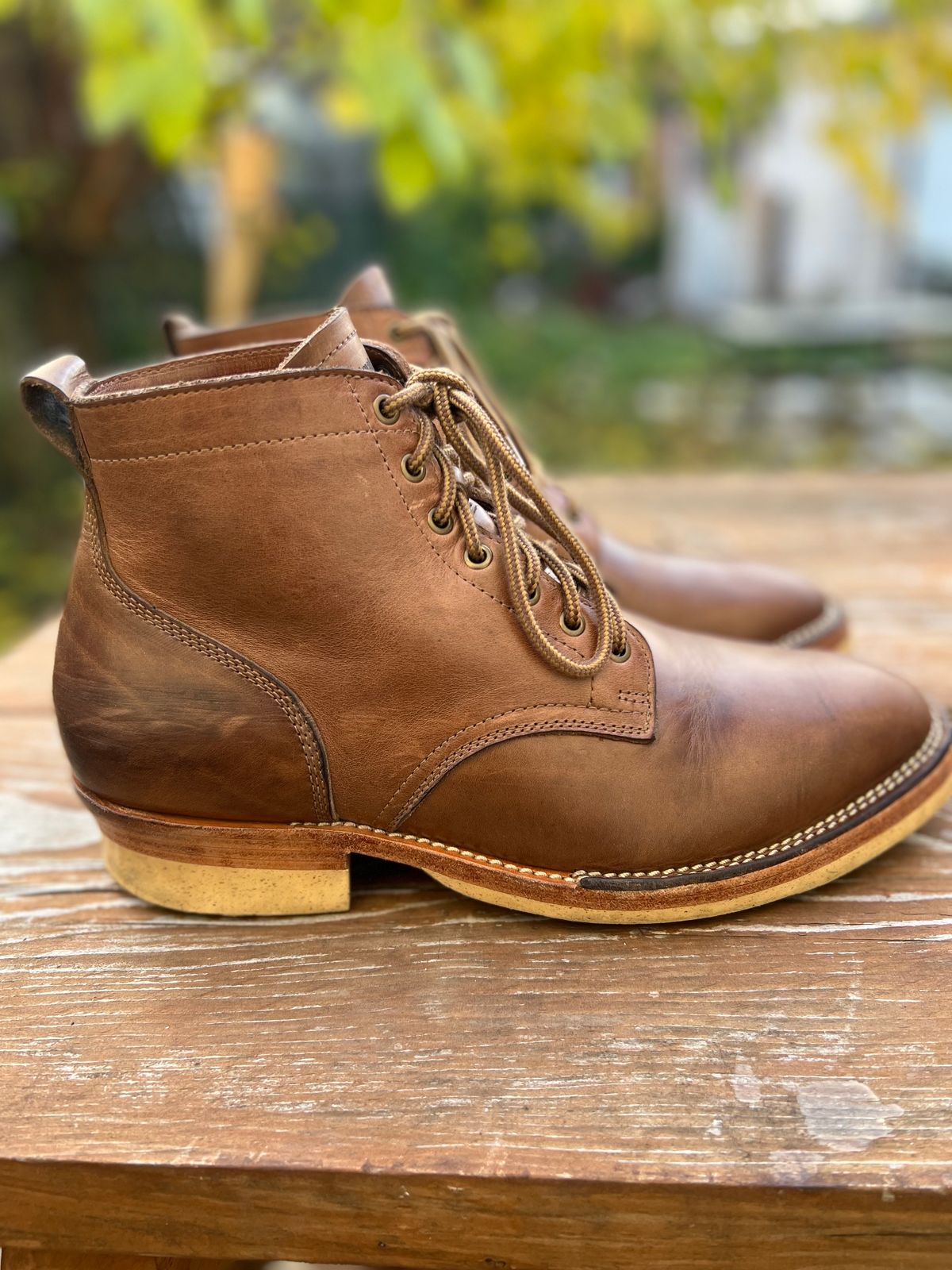 Photo by Rivera on November 4, 2022 of the Monroe Unlisted Model in Horween Natural Chromexcel.