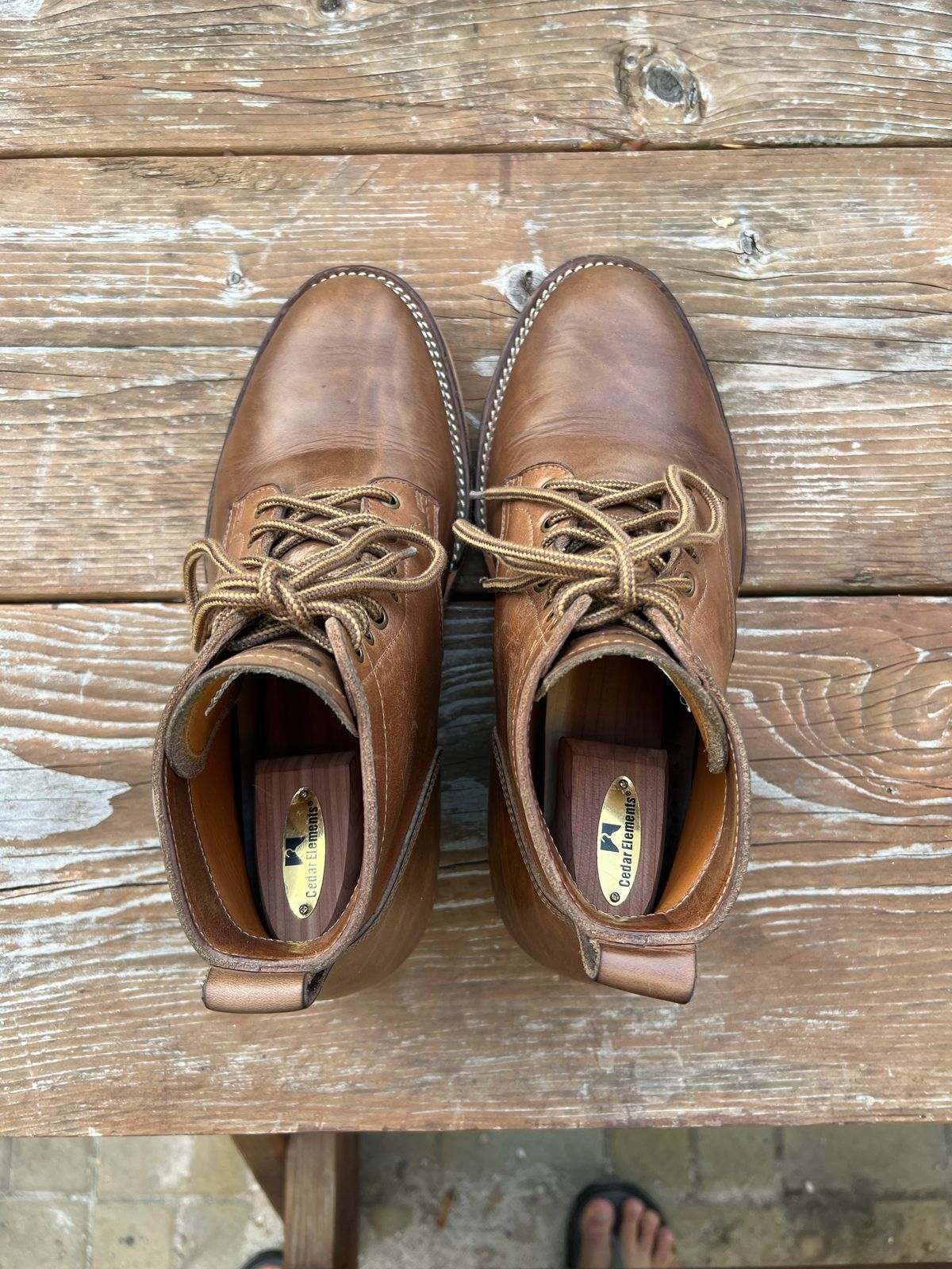 Photo by Rivera on November 4, 2022 of the Monroe Unlisted Model in Horween Natural Chromexcel.