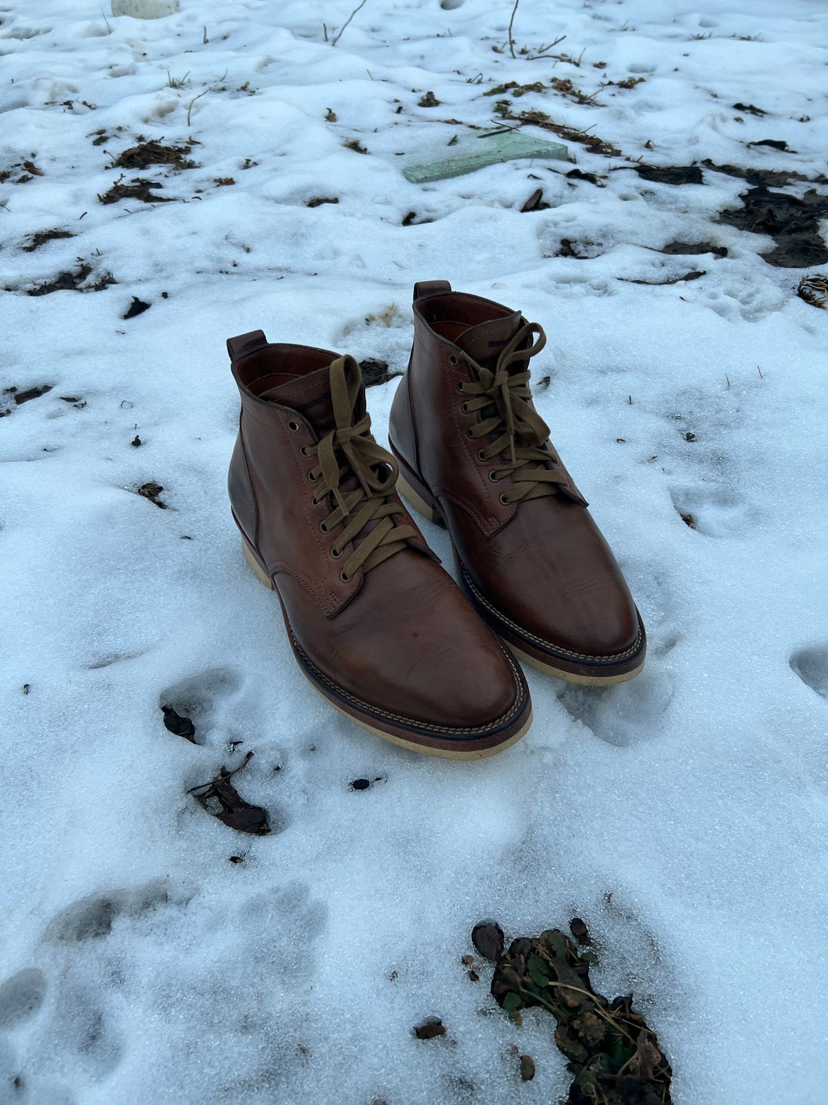 Photo by Rivera on March 5, 2023 of the Monroe Unlisted Model in Horween Natural Chromexcel.