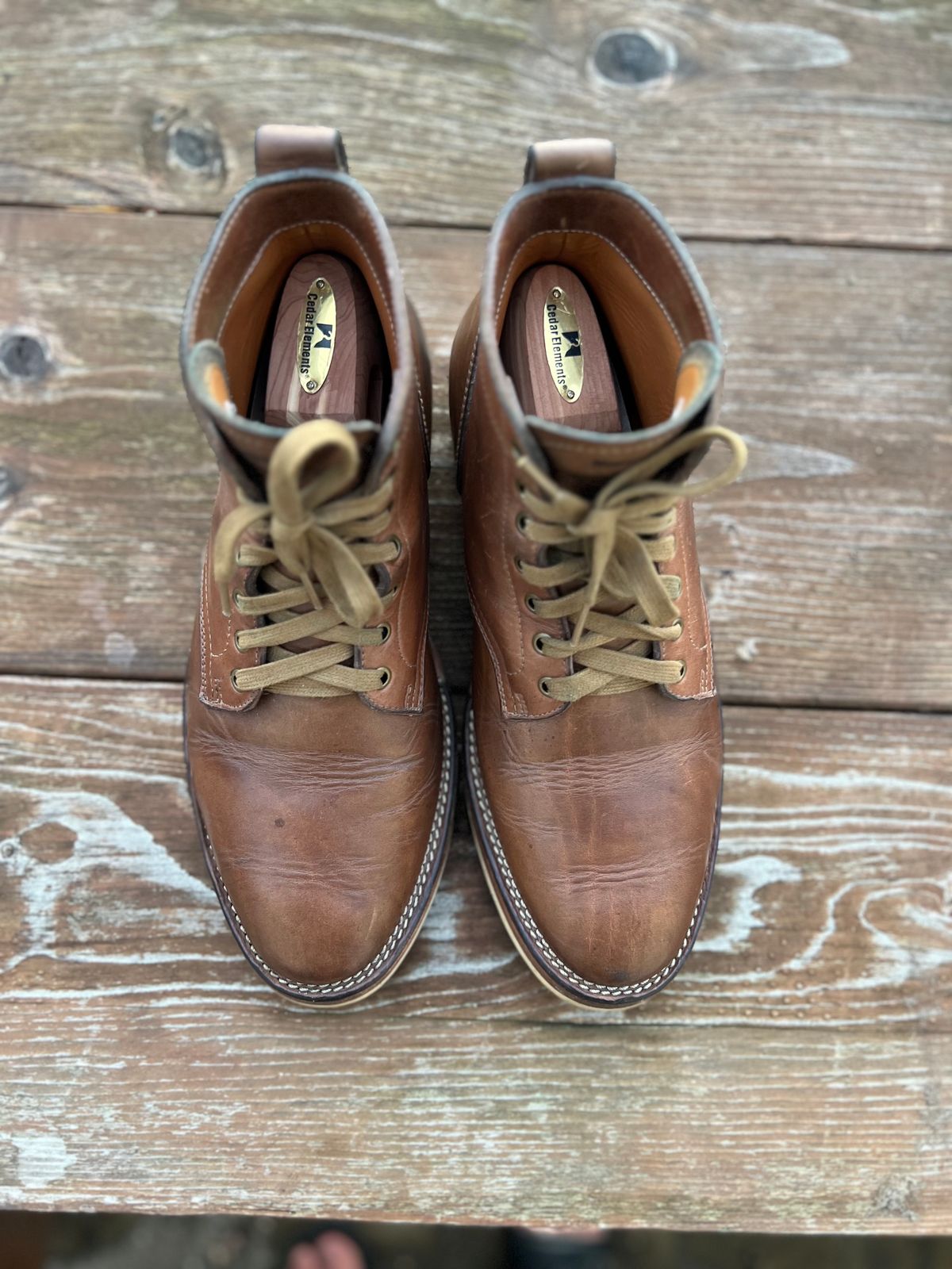 Photo by Rivera on March 5, 2023 of the Monroe Unlisted Model in Horween Natural Chromexcel.