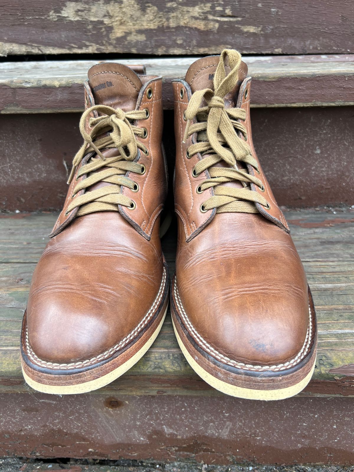 Photo by Rivera on April 5, 2023 of the Monroe Unlisted Model in Horween Natural Chromexcel.