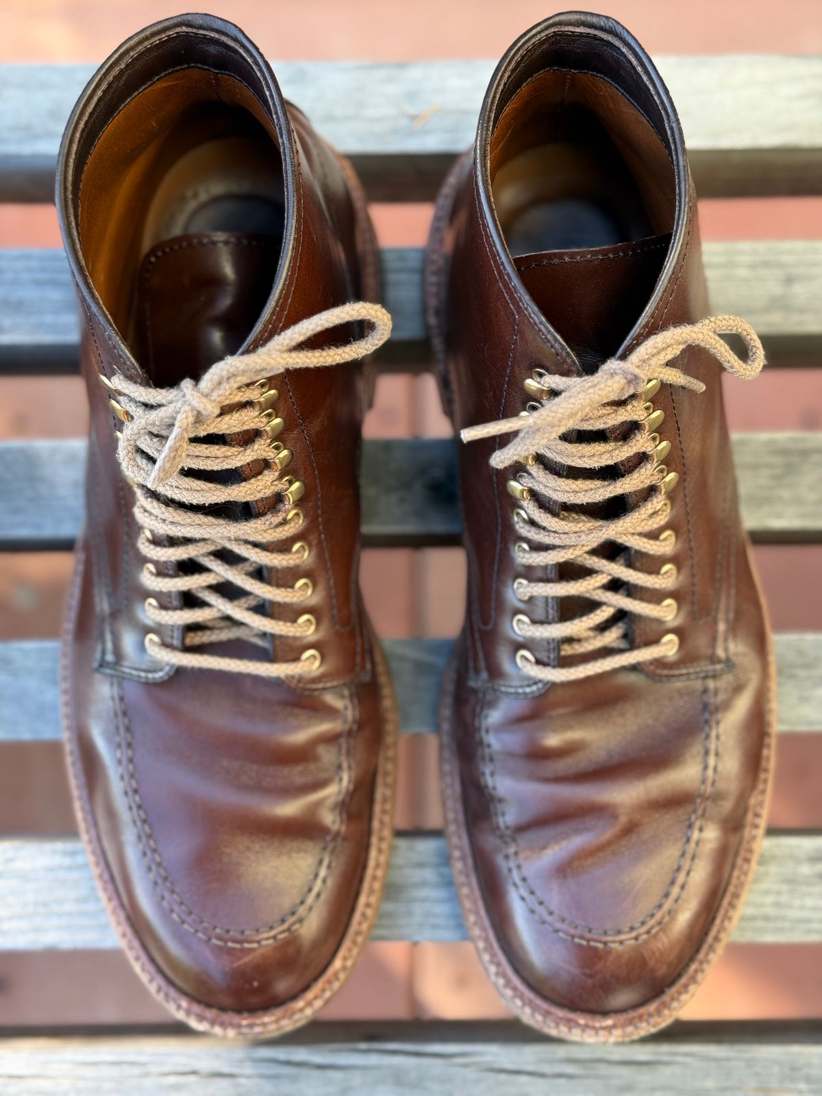 Photo by bootsnpoems on November 1, 2025 of the Alden Stitchdown Otis Indy in Brown Calfskin.