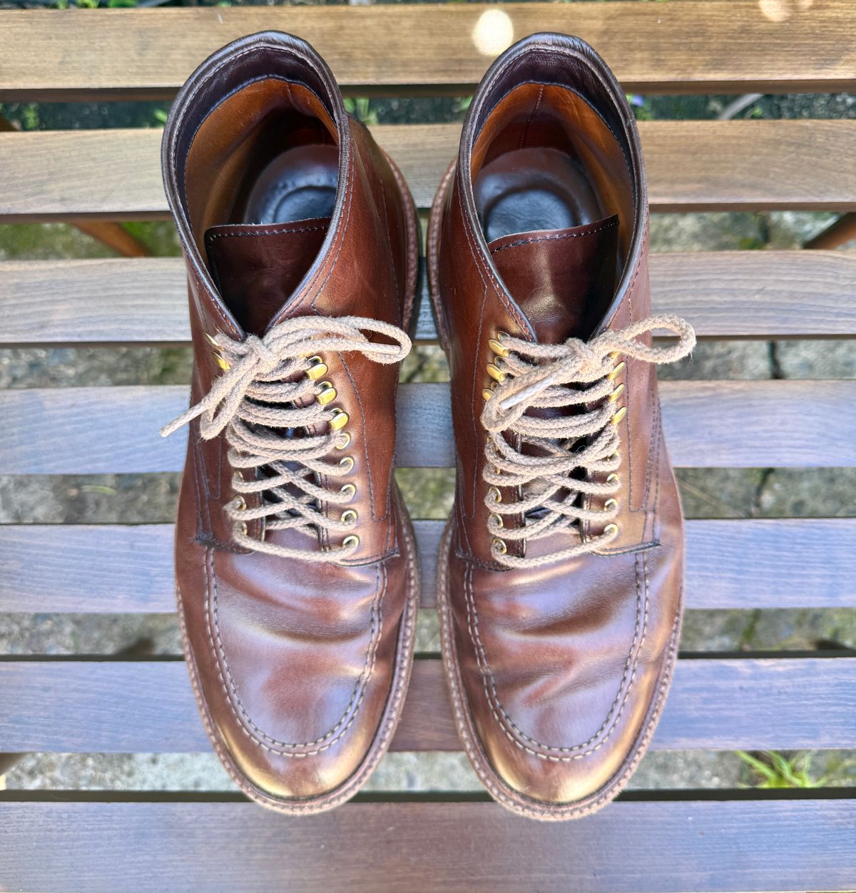 Photo by bootsnpoems on April 2, 2026 of the Alden Stitchdown Otis Indy in Brown Calfskin.