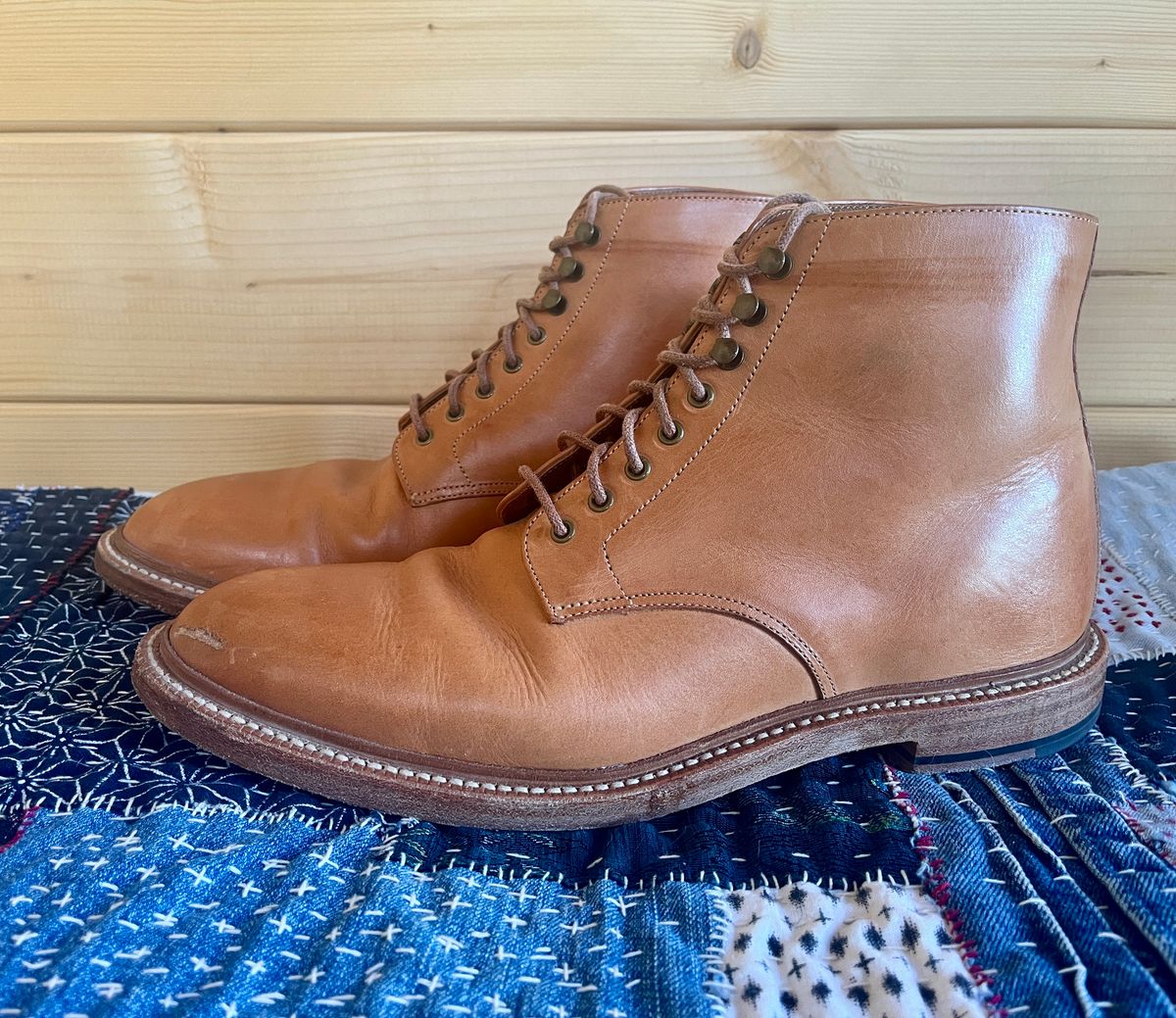 Photo by bootsnpoems on November 3, 2024 of the Grant Stone Edward Boot in Badalassi Carlo Natural Minerva.