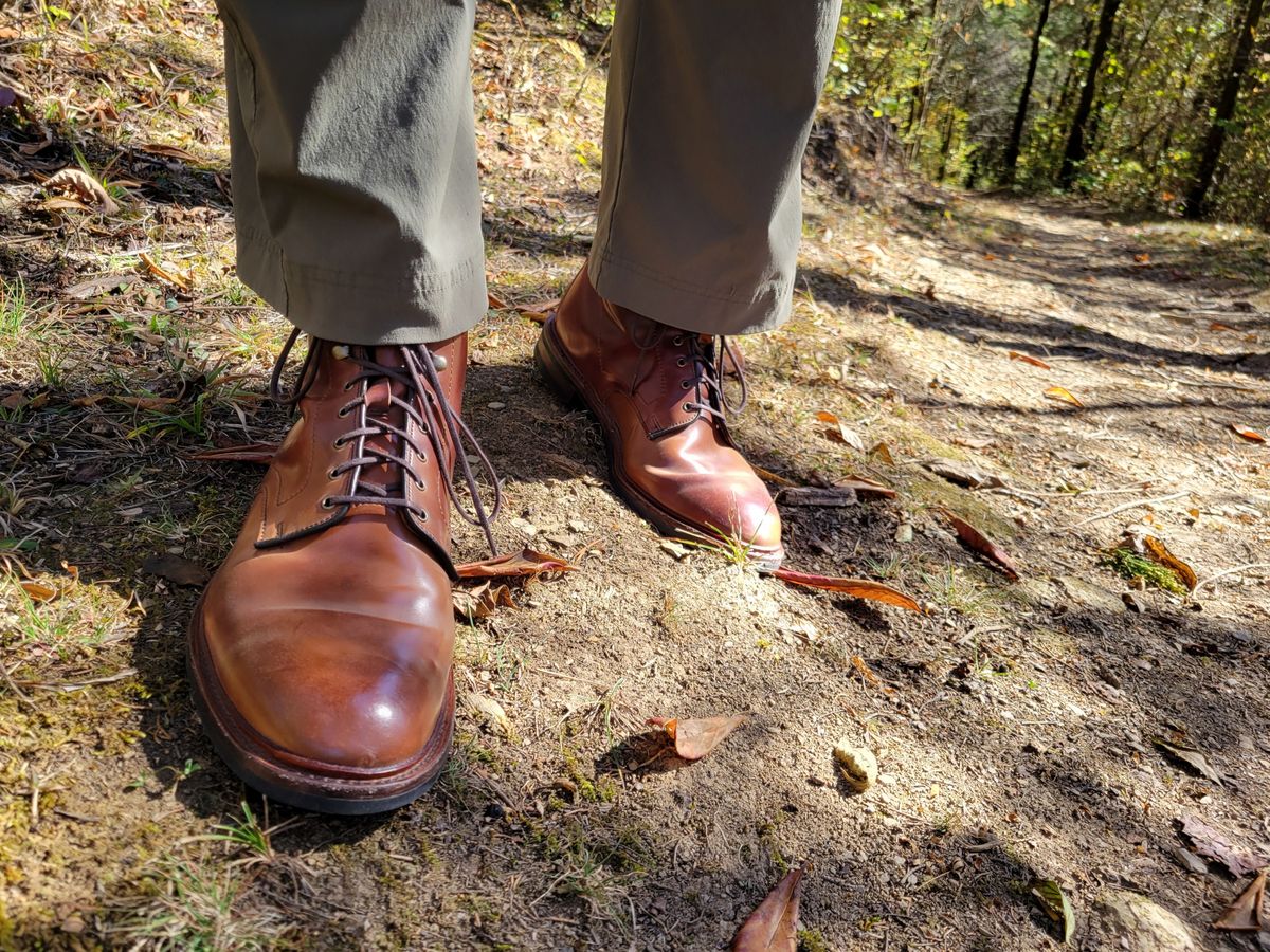 Photo by manowar on November 5, 2022 of the Allen Edmonds Higgins Mill in Horween Marbled Garnet Shell Cordovan.