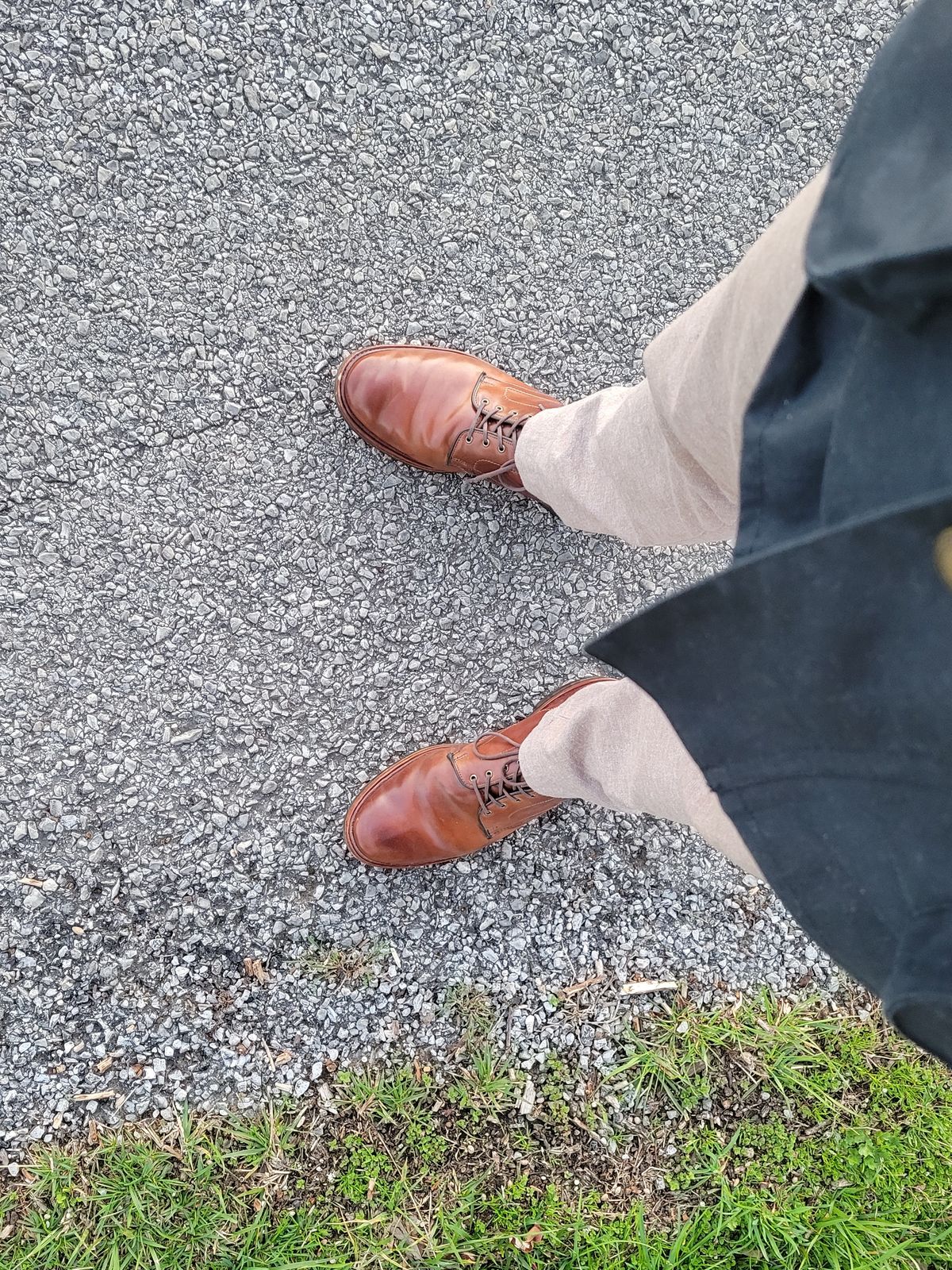 Photo by manowar on March 21, 2023 of the Allen Edmonds Higgins Mill in Horween Marbled Garnet Shell Cordovan.